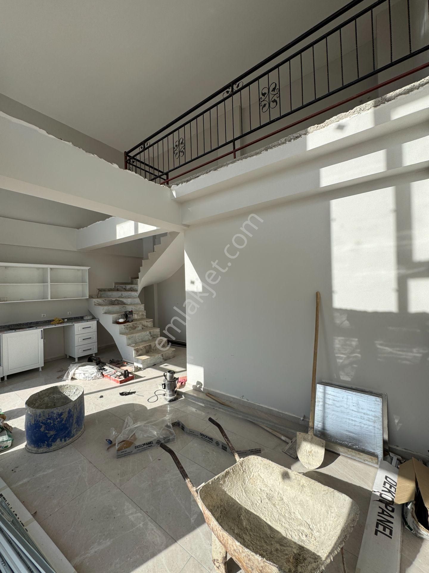 Altıntaşta Havuzlu Geniş Kullanışlı 2+1 Bahçe Dubleksi - Görsel 11