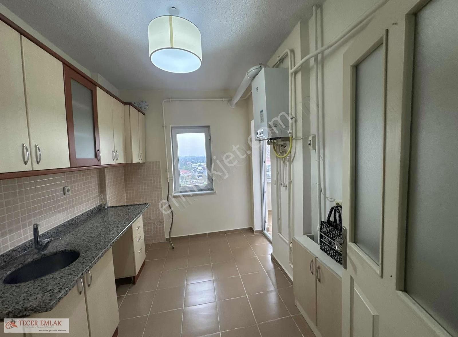 Düzce Beyköy Toki Konutlarında Satılık Son Kat Manzaralı Daire - Görsel 6