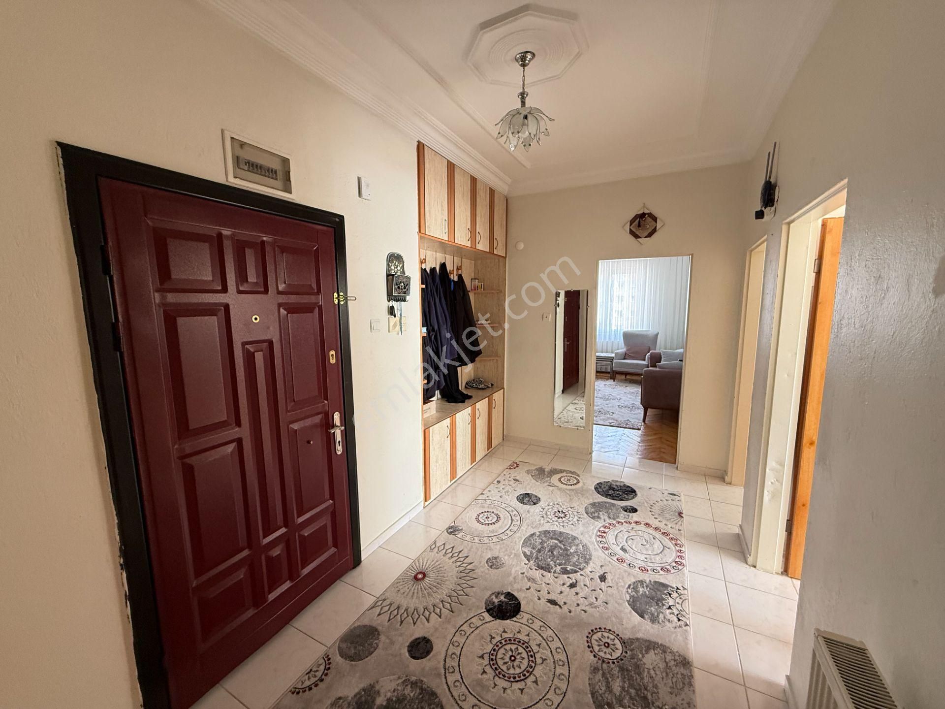 Global Emlak Zümrütte Satılık Kombili 3+1 Kiracılı Daire - Görsel 6