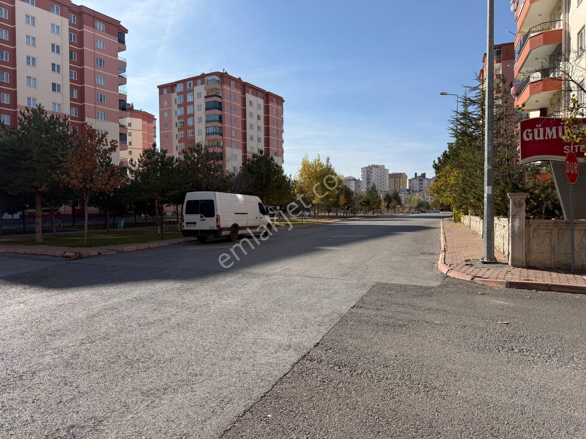 Global Emlak Zümrütte Satılık Kombili 3+1 Kiracılı Daire - Görsel 3