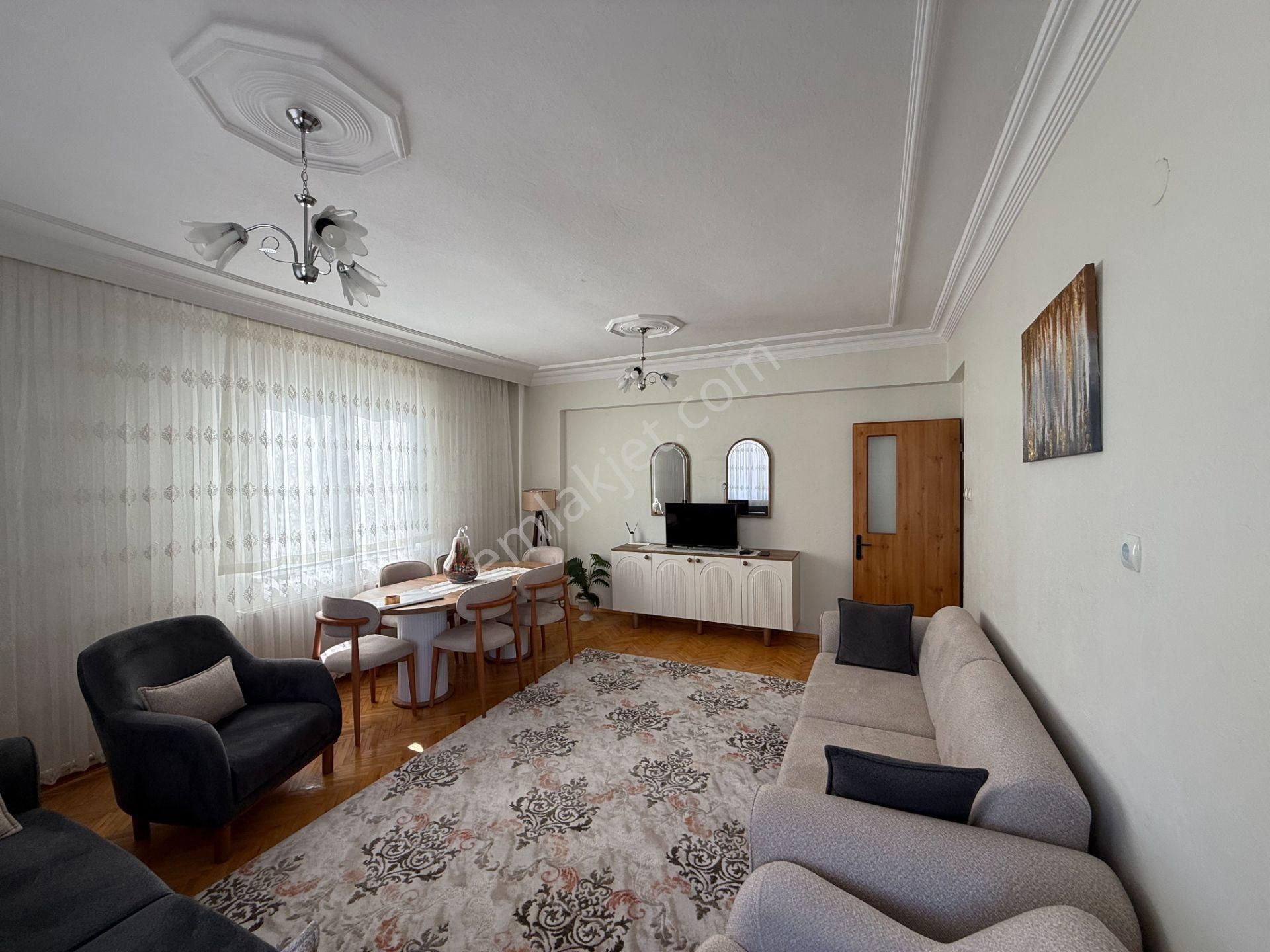 Global Emlak Zümrütte Satılık Kombili 3+1 Kiracılı Daire - Görsel 10