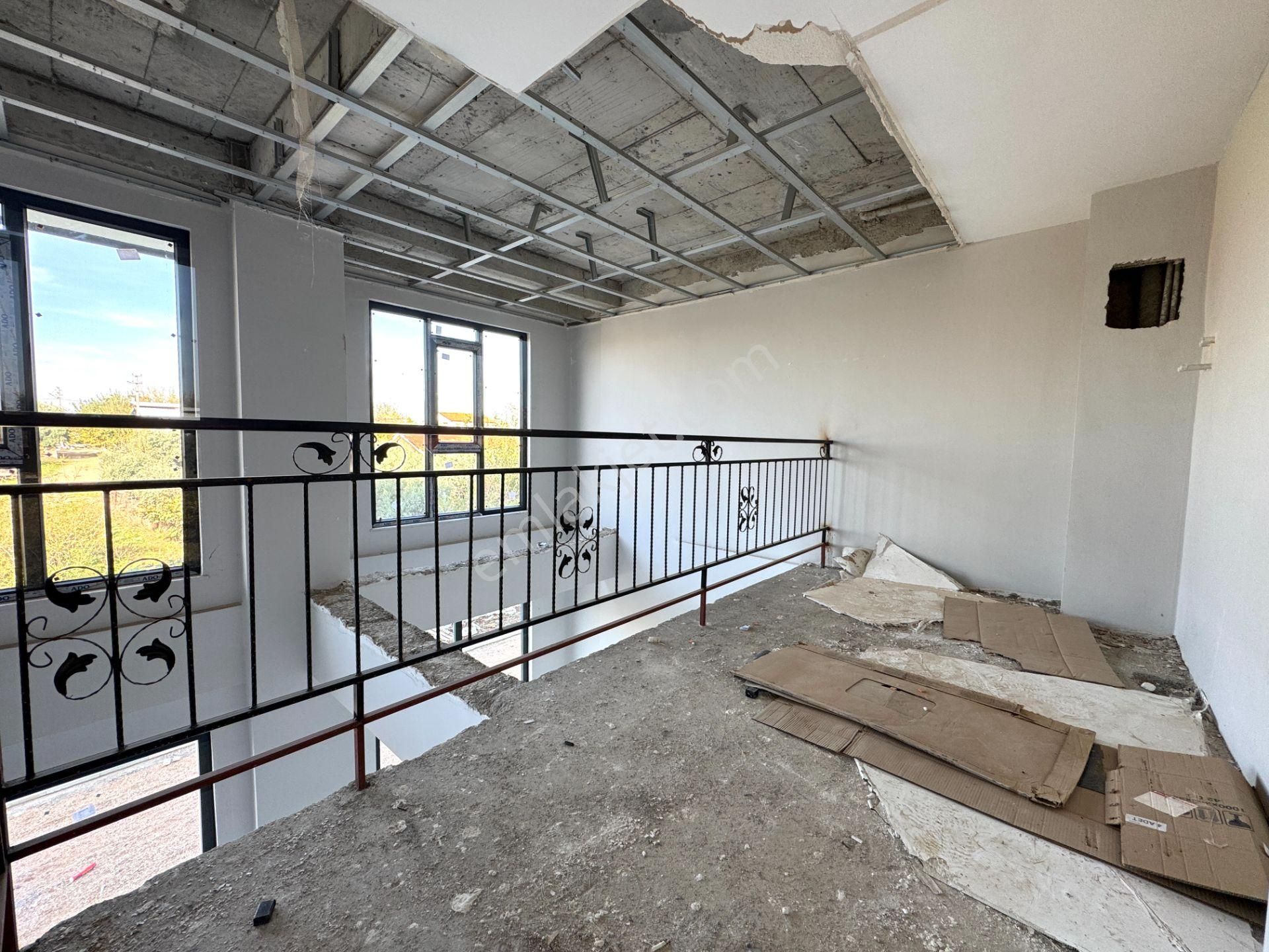 Altıntaşta Havuzlu 3+1 Satılık Bahçe Dubleksi - Görsel 12