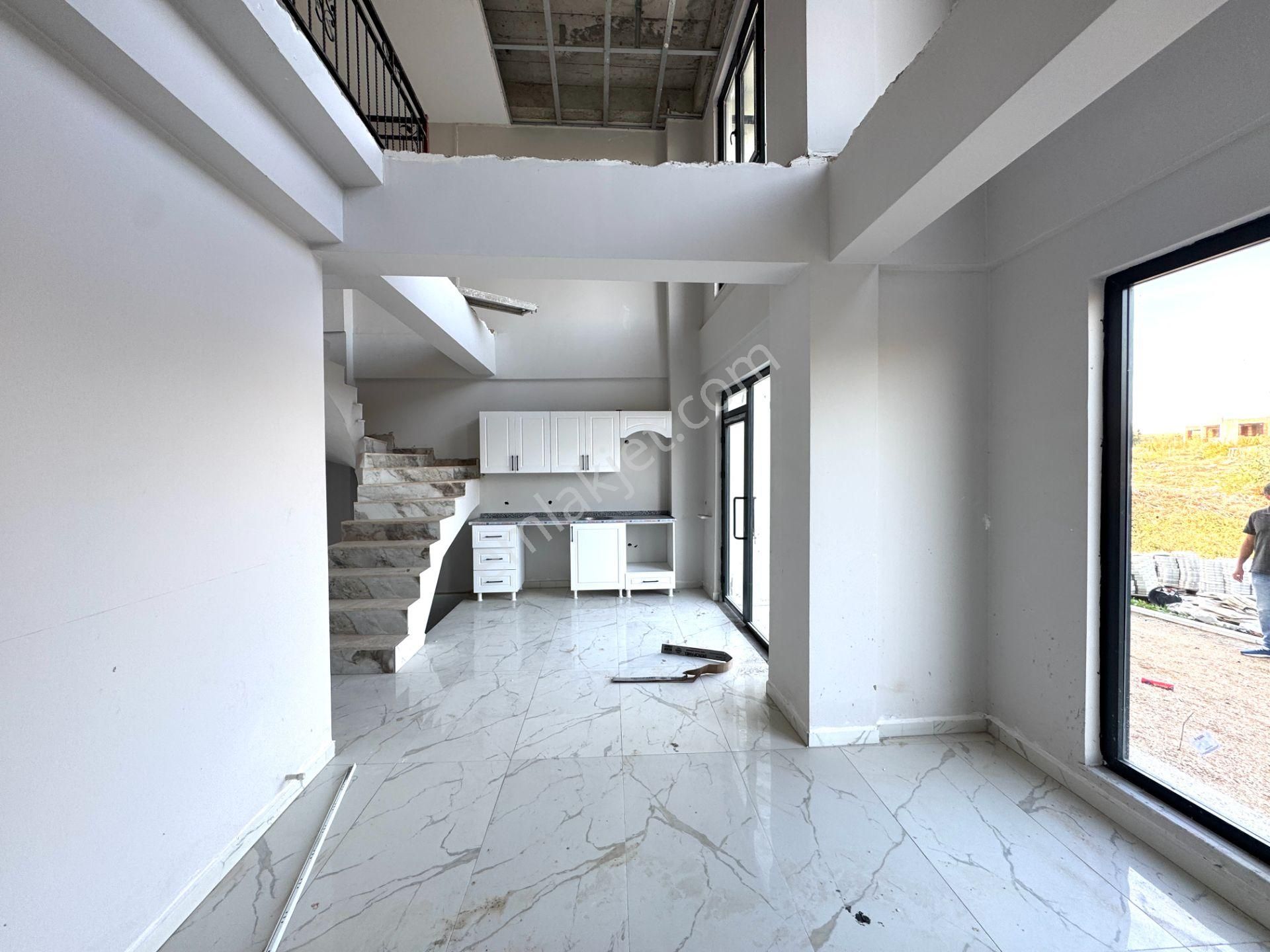 Altıntaşta Havuzlu 3+1 Satılık Bahçe Dubleksi - Görsel 4