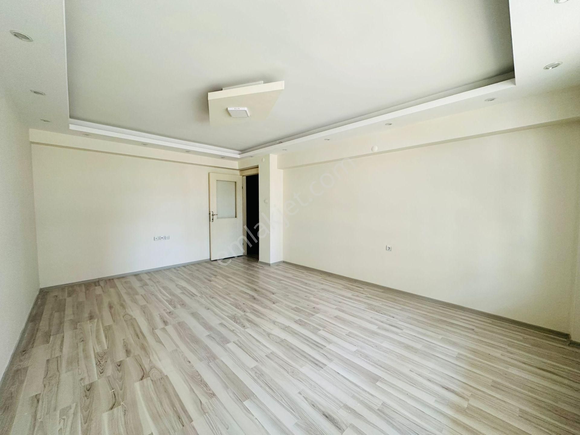 Bostancık Caddesine 1 Bina Mesafede Asansörlü 2+1 Giriş Kat Kiralık Daire !! - Görsel 7