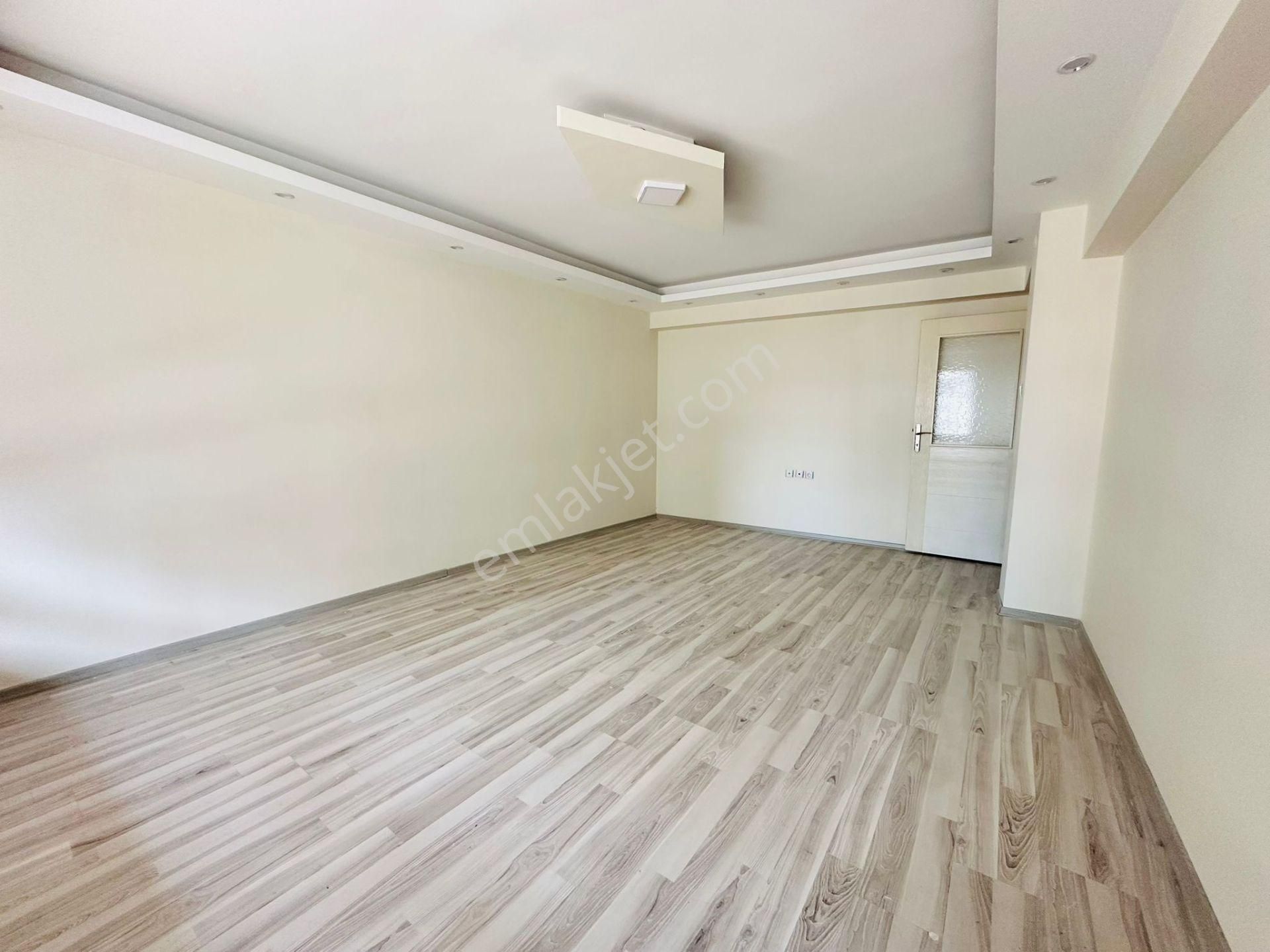 Bostancık Caddesine 1 Bina Mesafede Asansörlü 2+1 Giriş Kat Kiralık Daire !! - Görsel 8