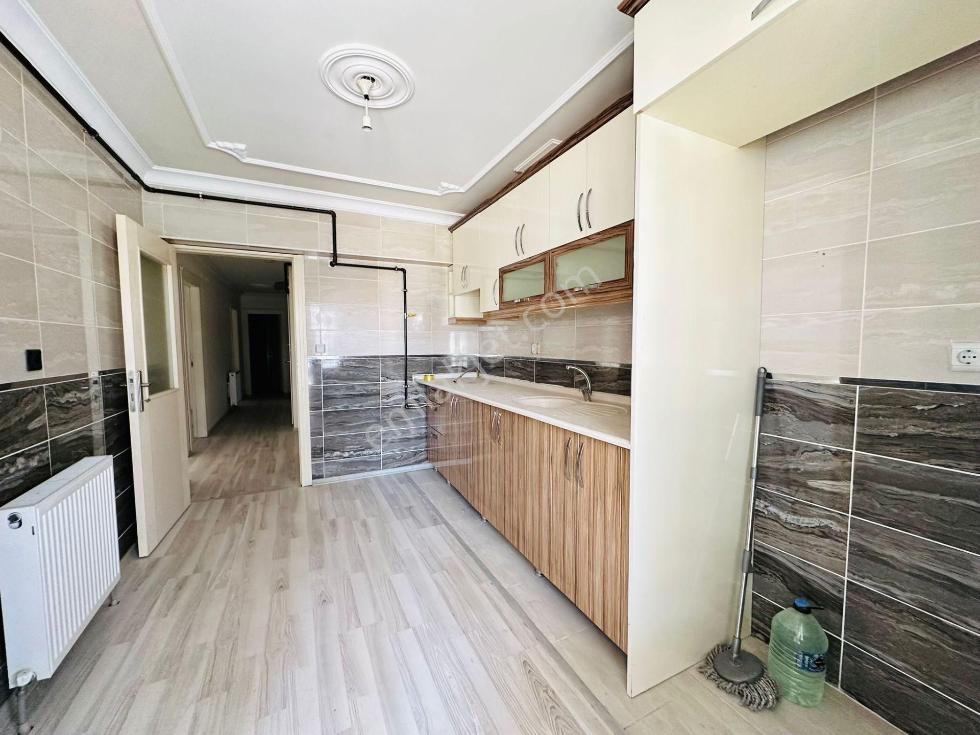 Bostancık Caddesine 1 Bina Mesafede Asansörlü 2+1 Giriş Kat Kiralık Daire !! - Görsel 3