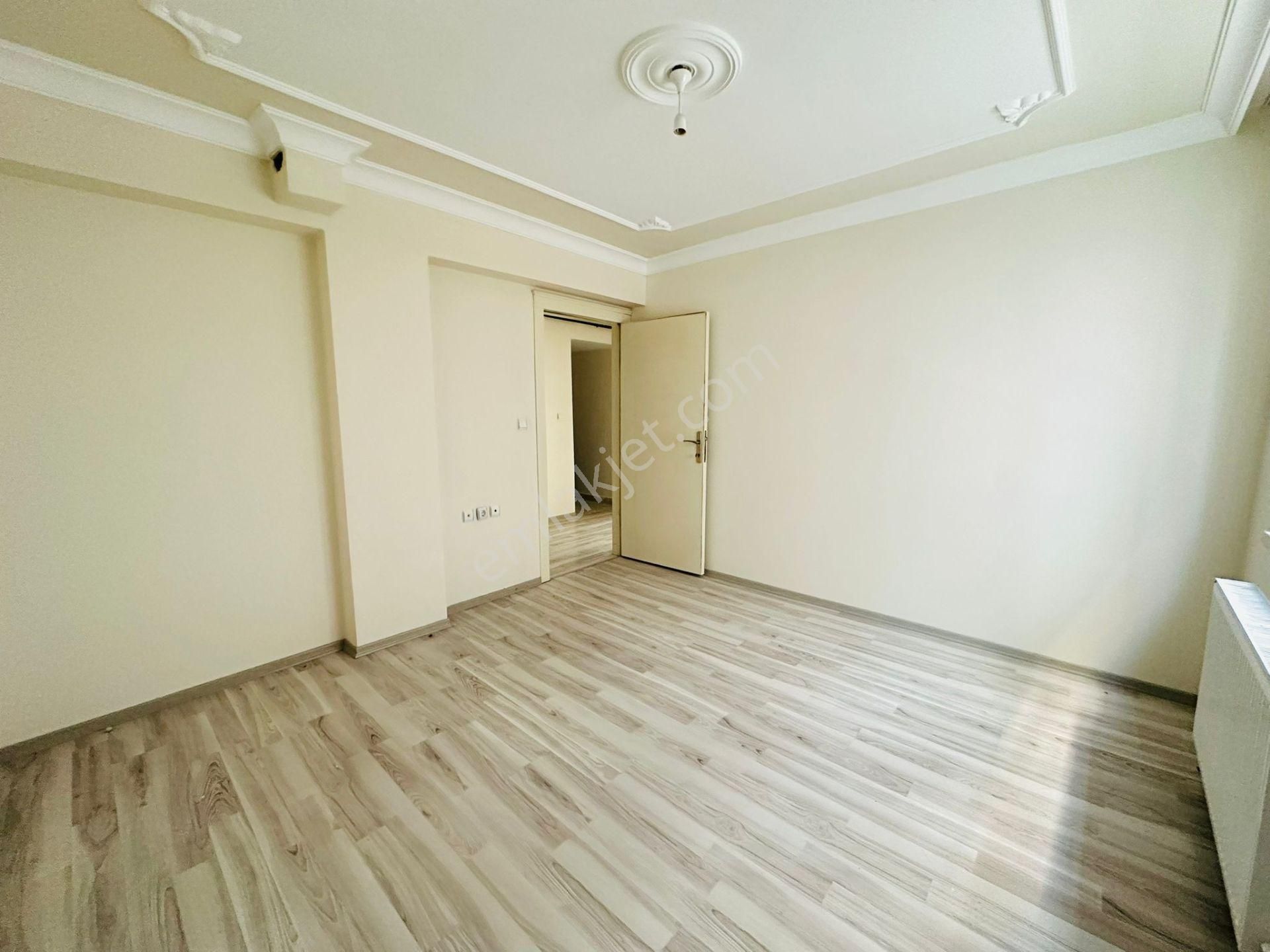 Bostancık Caddesine 1 Bina Mesafede Asansörlü 2+1 Giriş Kat Kiralık Daire !! - Görsel 12