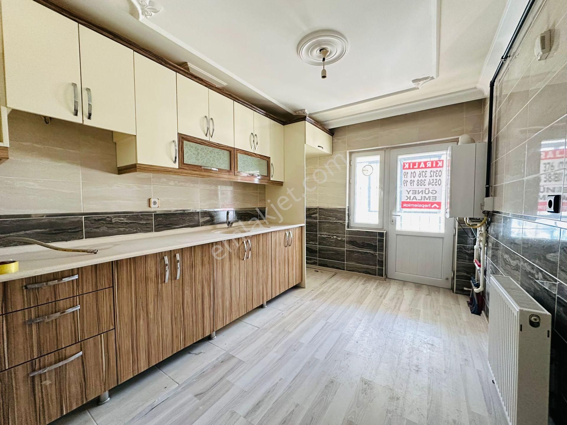 Bostancık Caddesine 1 Bina Mesafede Asansörlü 2+1 Giriş Kat Kiralık Daire !!