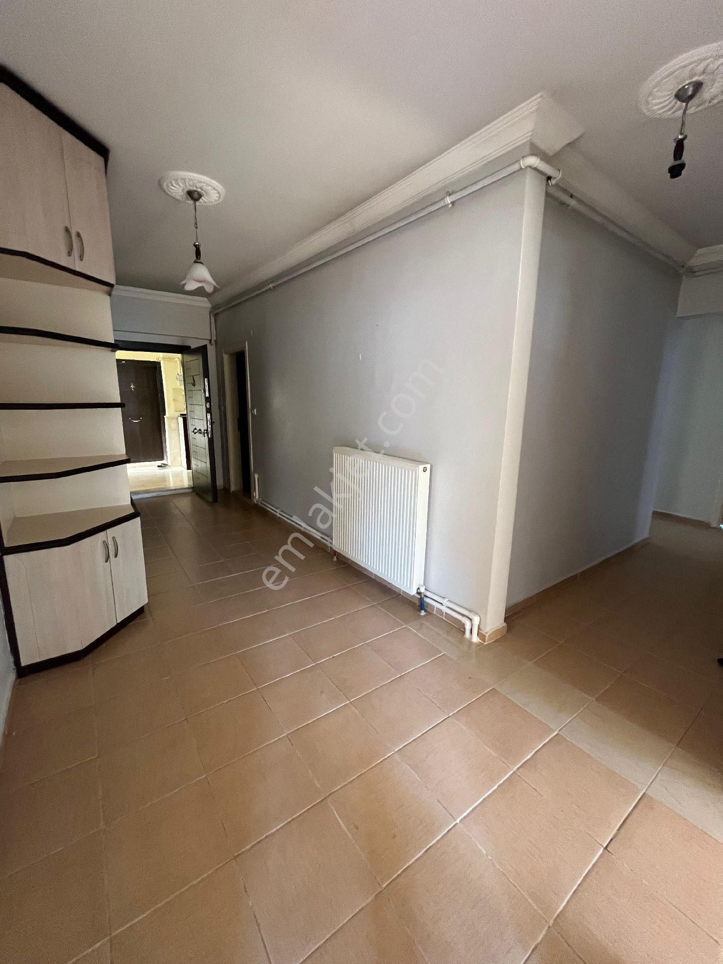 Murat Emlaktan Altunkalemde 4+1 Kiralık Daire - Görsel 6