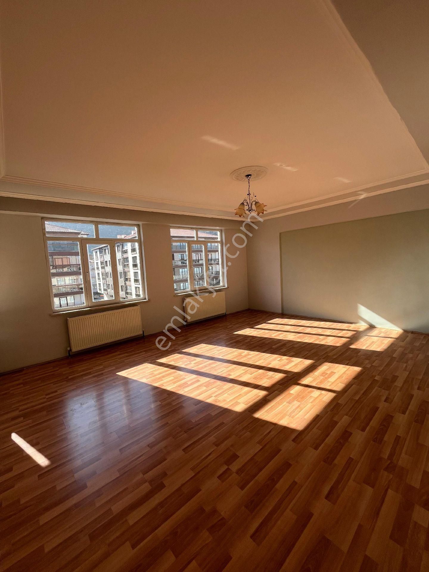 Murat Emlaktan Altunkalemde 4+1 Kiralık Daire - Görsel 19