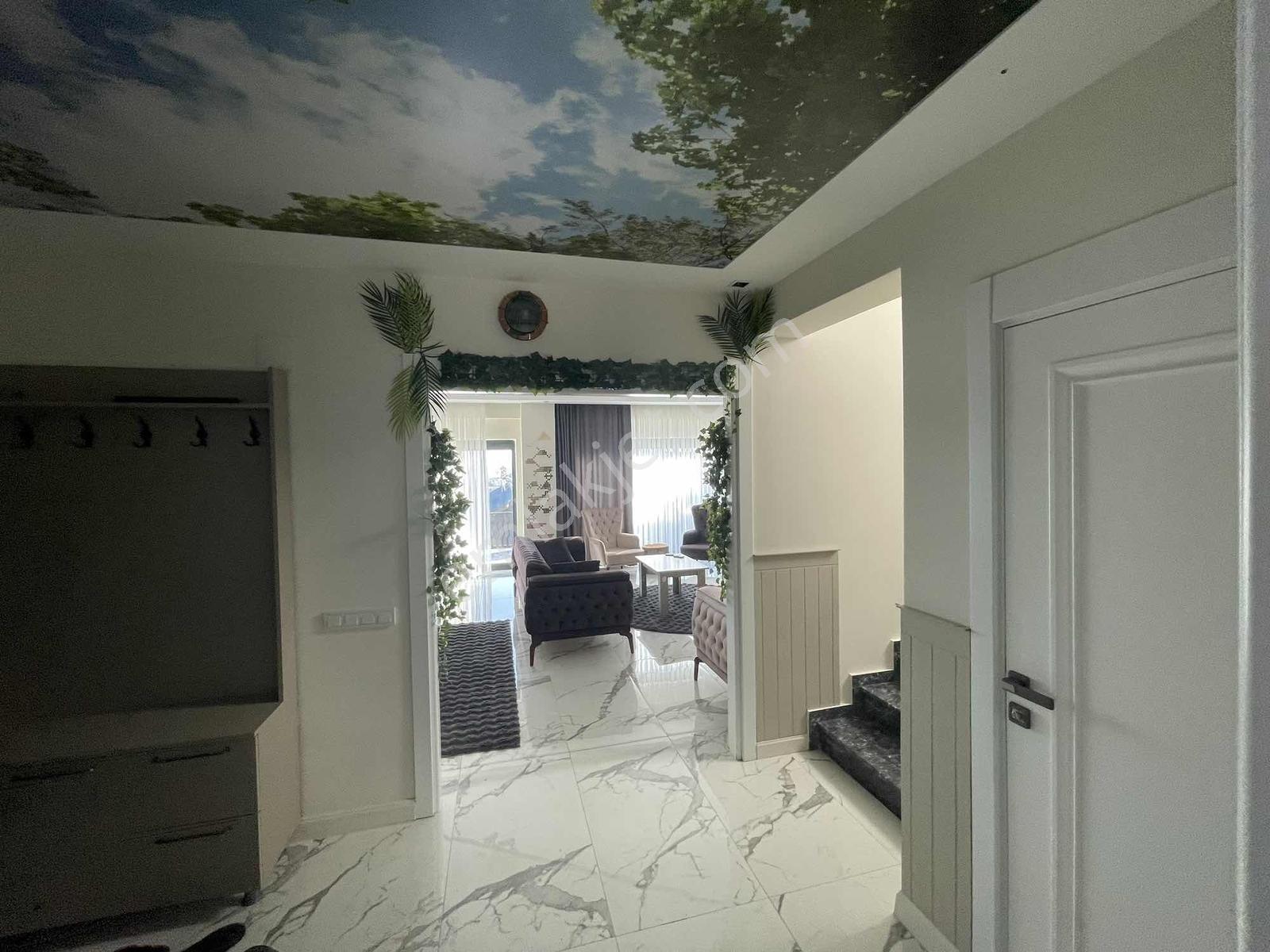Yaylacık'ta Kiralık 4+2 Tripleks Eşyalı Villa - Görsel 25