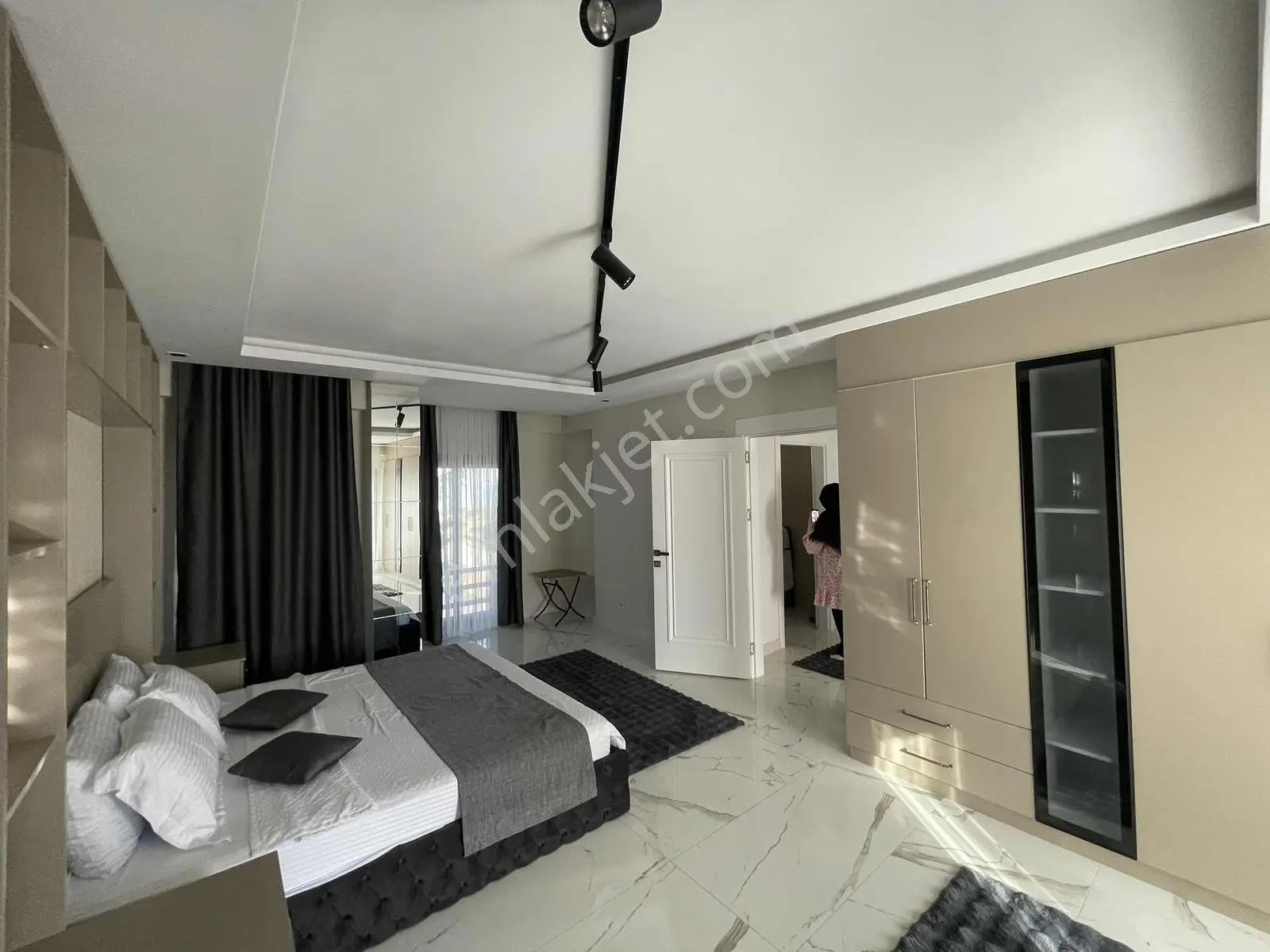 Yaylacık'ta Kiralık 4+2 Tripleks Eşyalı Villa - Görsel 5