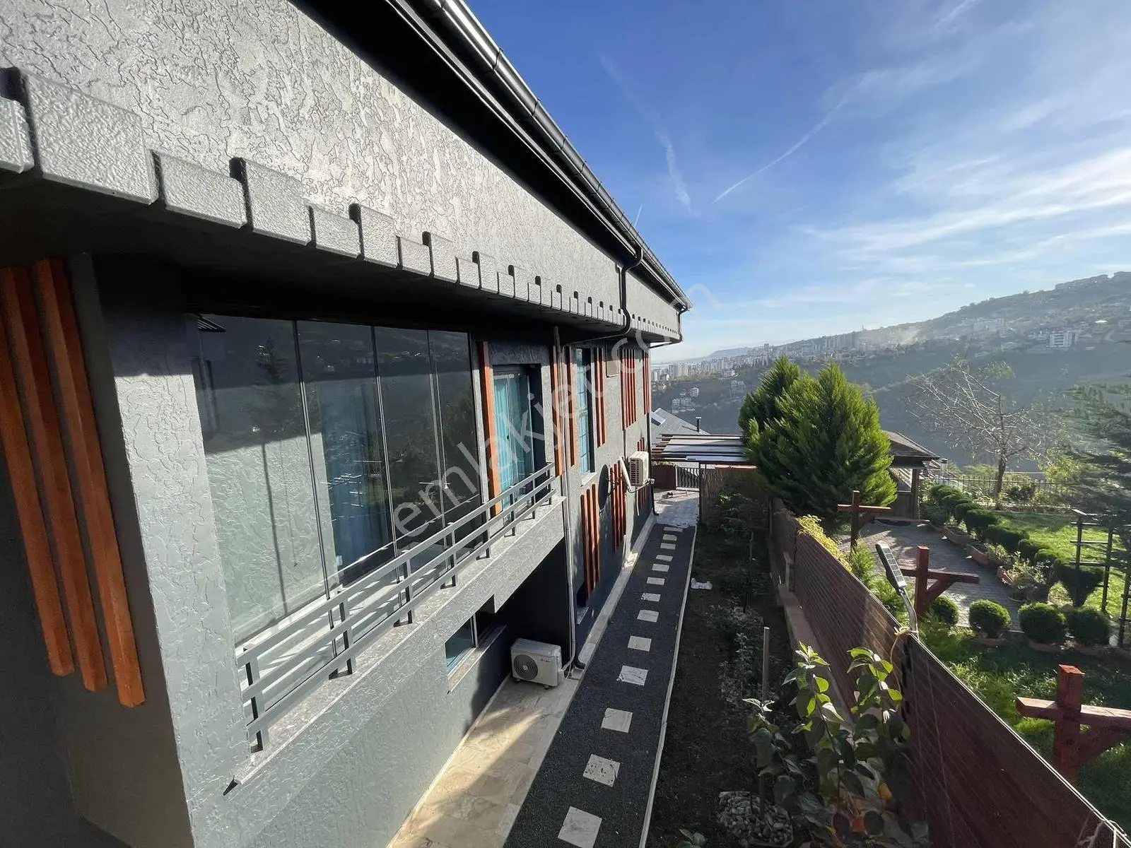 Yaylacık'ta Kiralık 4+2 Tripleks Eşyalı Villa - Görsel 2