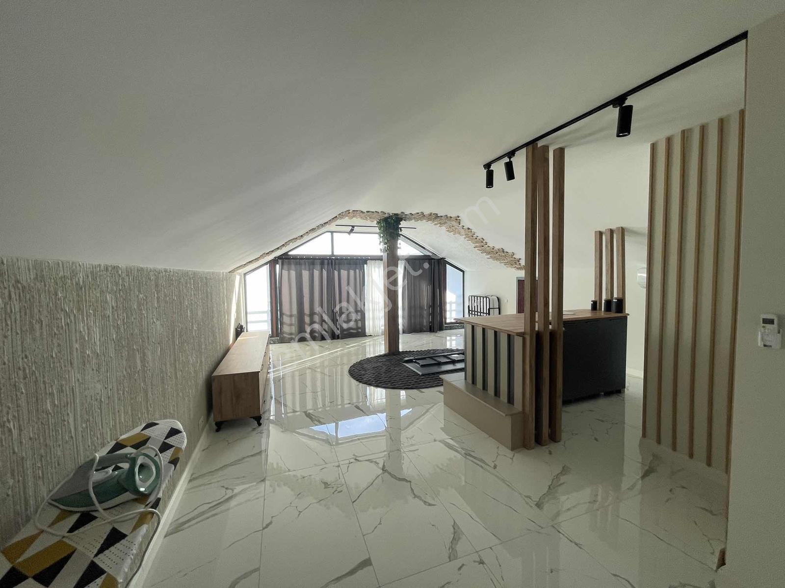 Yaylacık'ta Kiralık 4+2 Tripleks Eşyalı Villa - Görsel 19