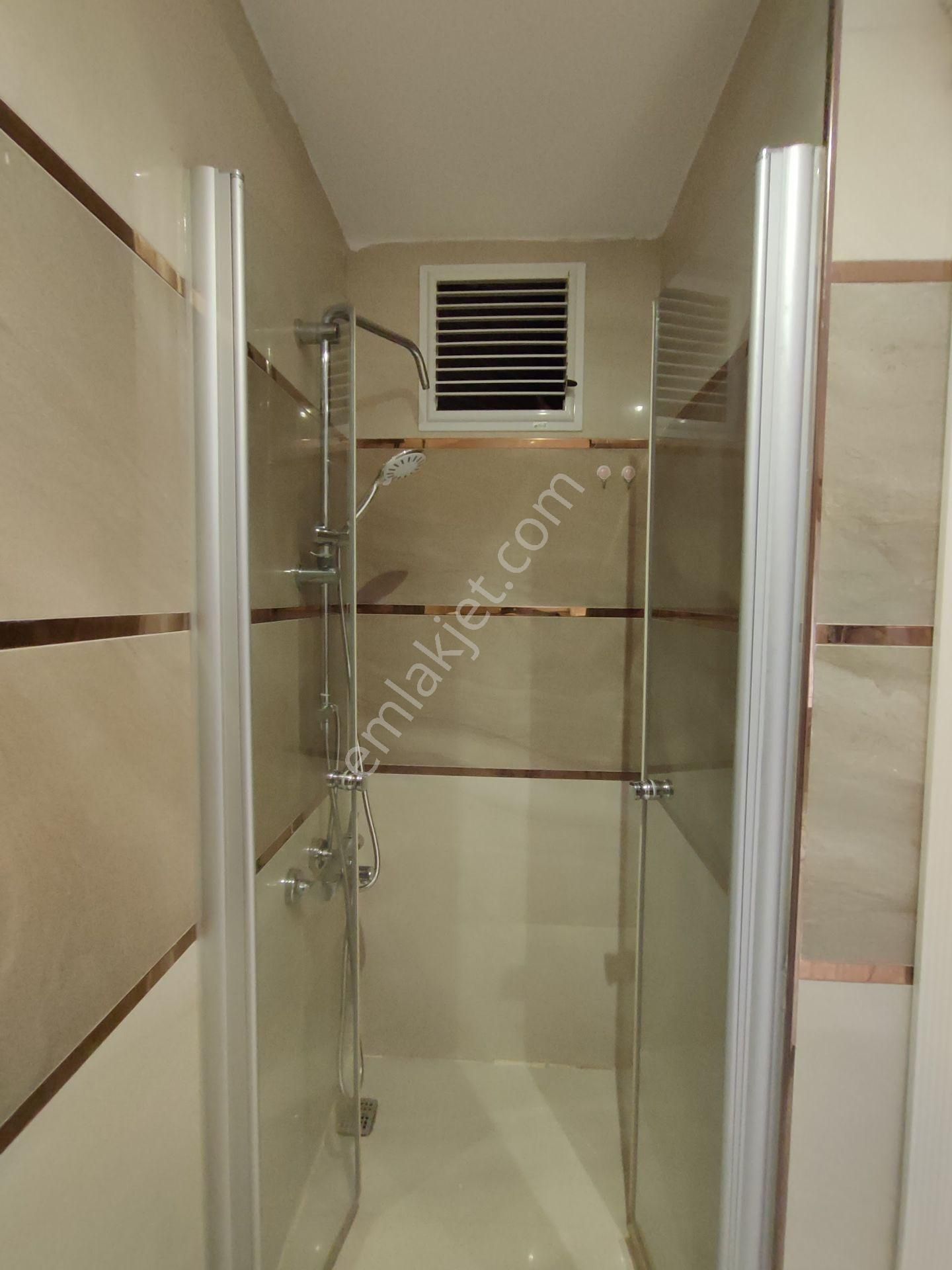 Üni. Caddesi/sosyal Alanlı Site İçerisinde Full Eşyalı 1+1 Daire - Görsel 14