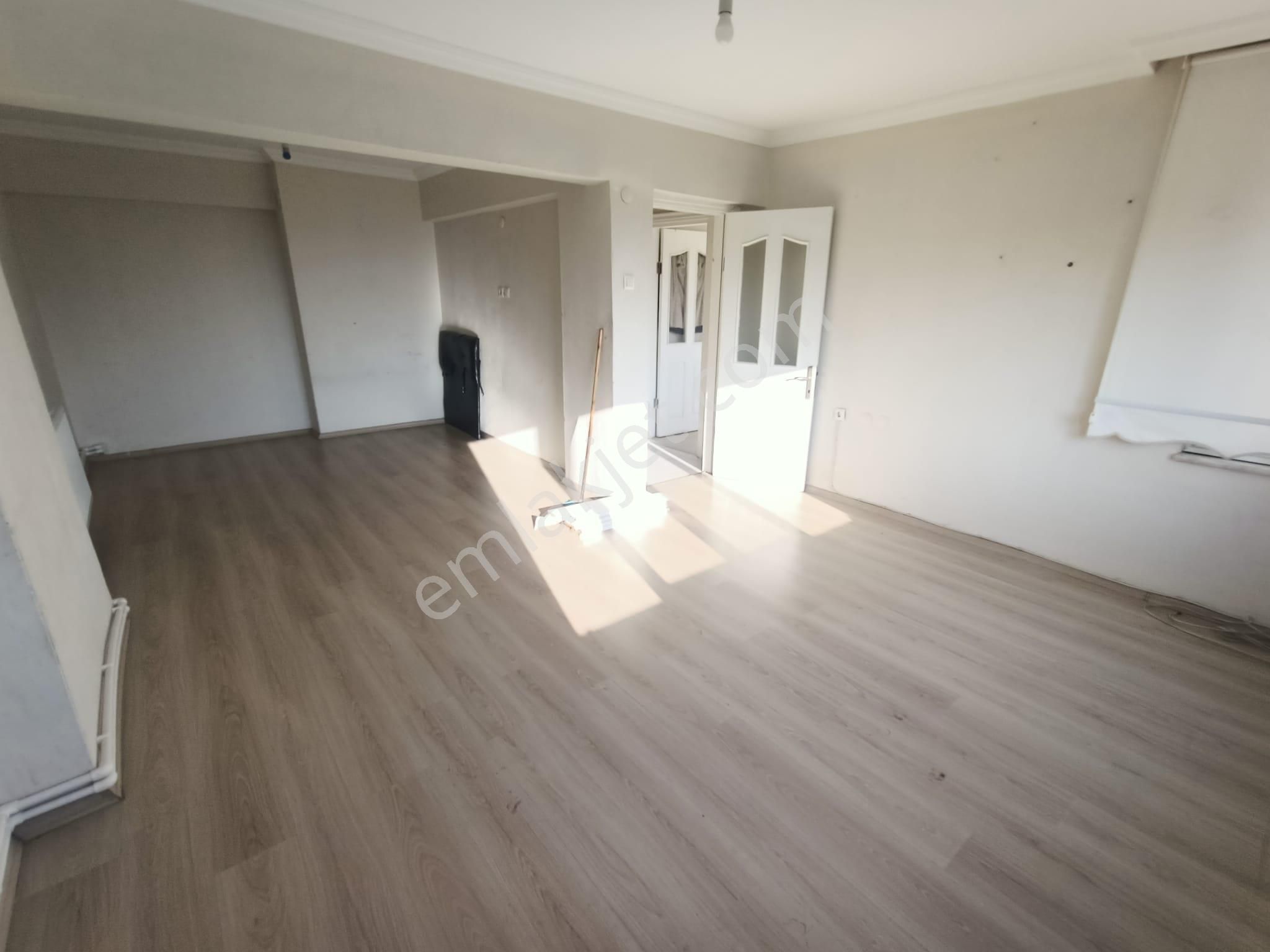 2+1 Doğalgazlı Satılık Daire - Görsel 3