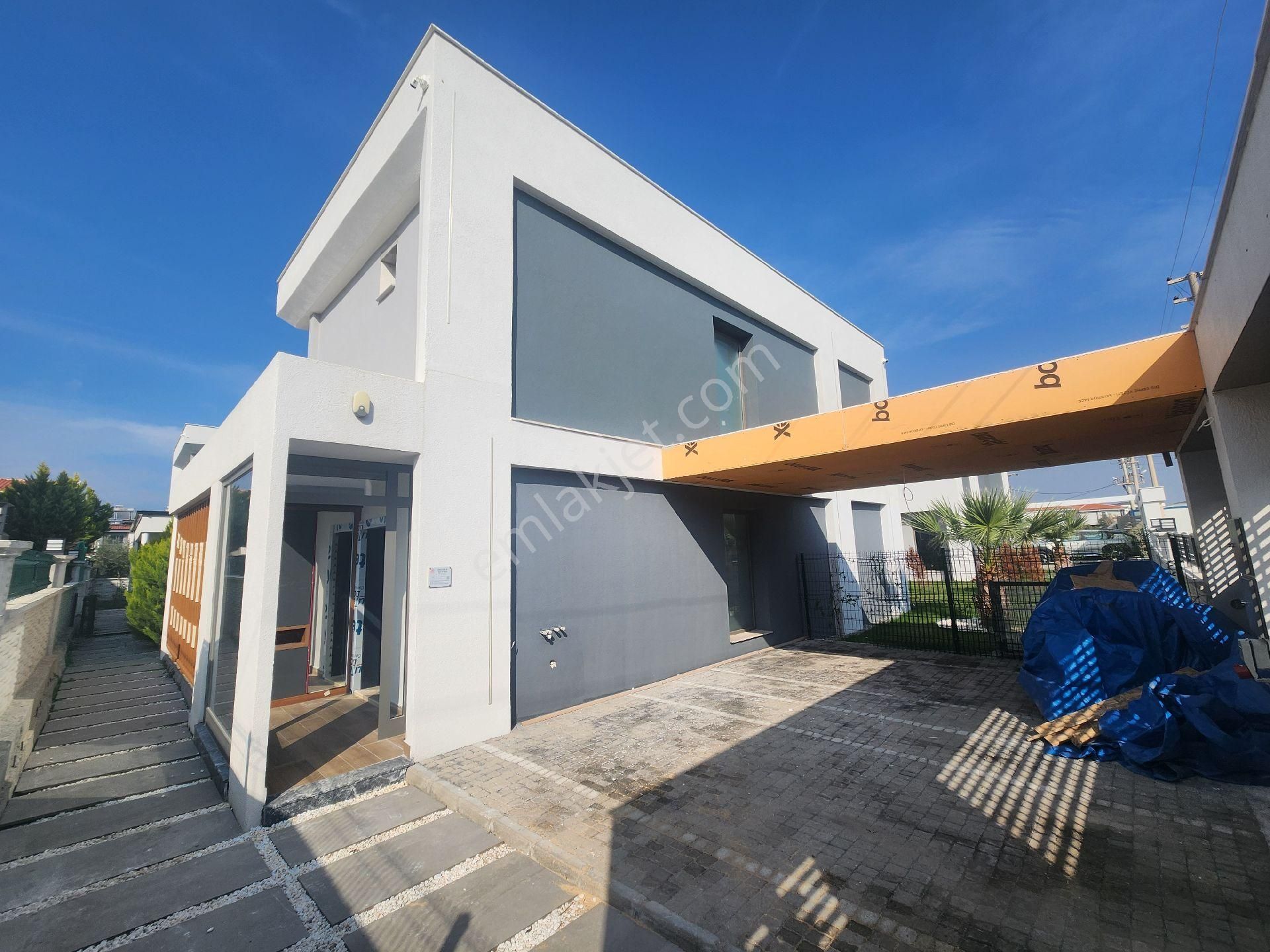 Güzelçamlı Plajına Cok Yakın Satılık Harıka Villa Köşe Konum - Görsel 9