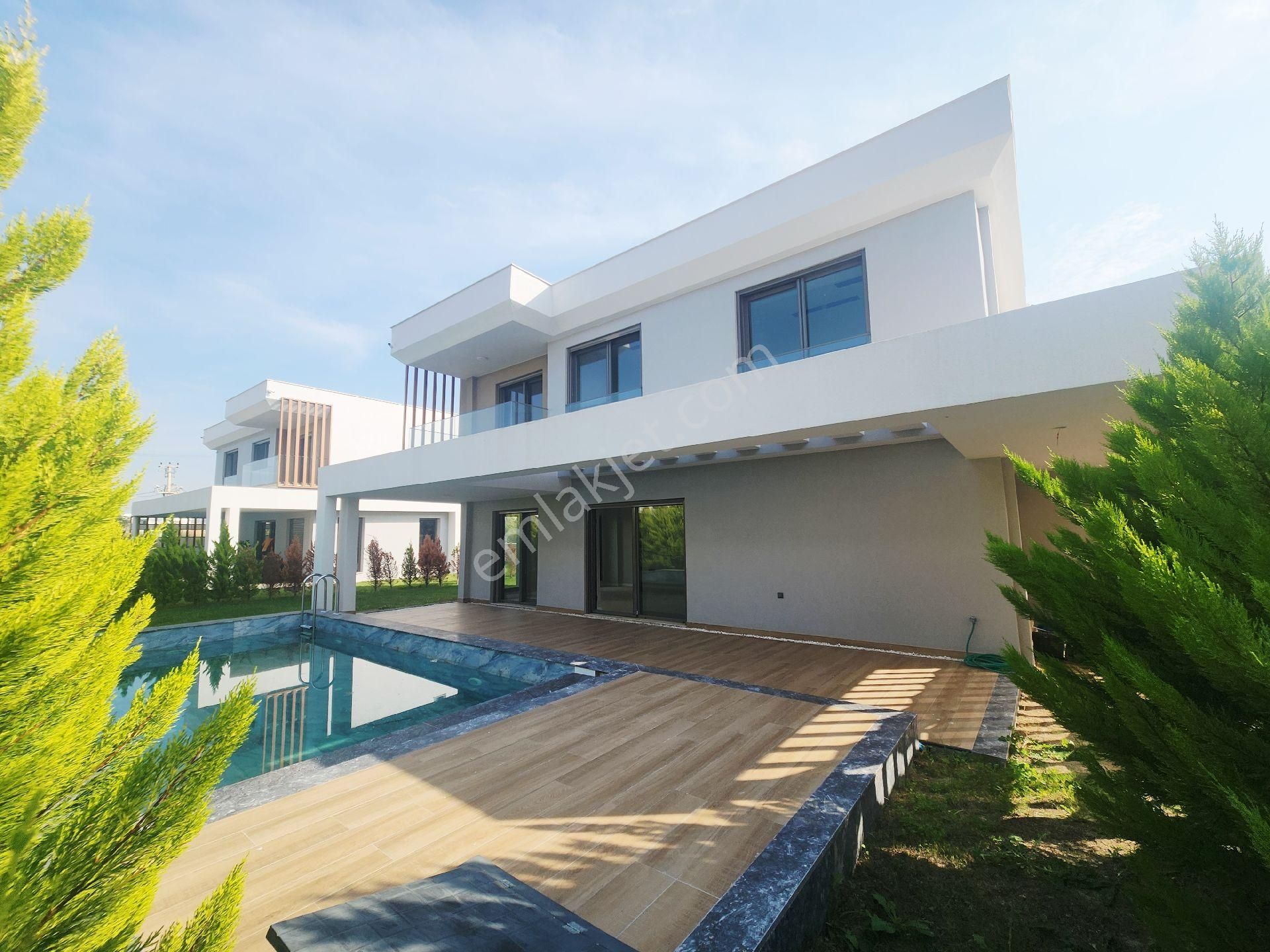 Güzelçamlı Plajına Cok Yakın Satılık Harıka Villa Köşe Konum - Görsel 6