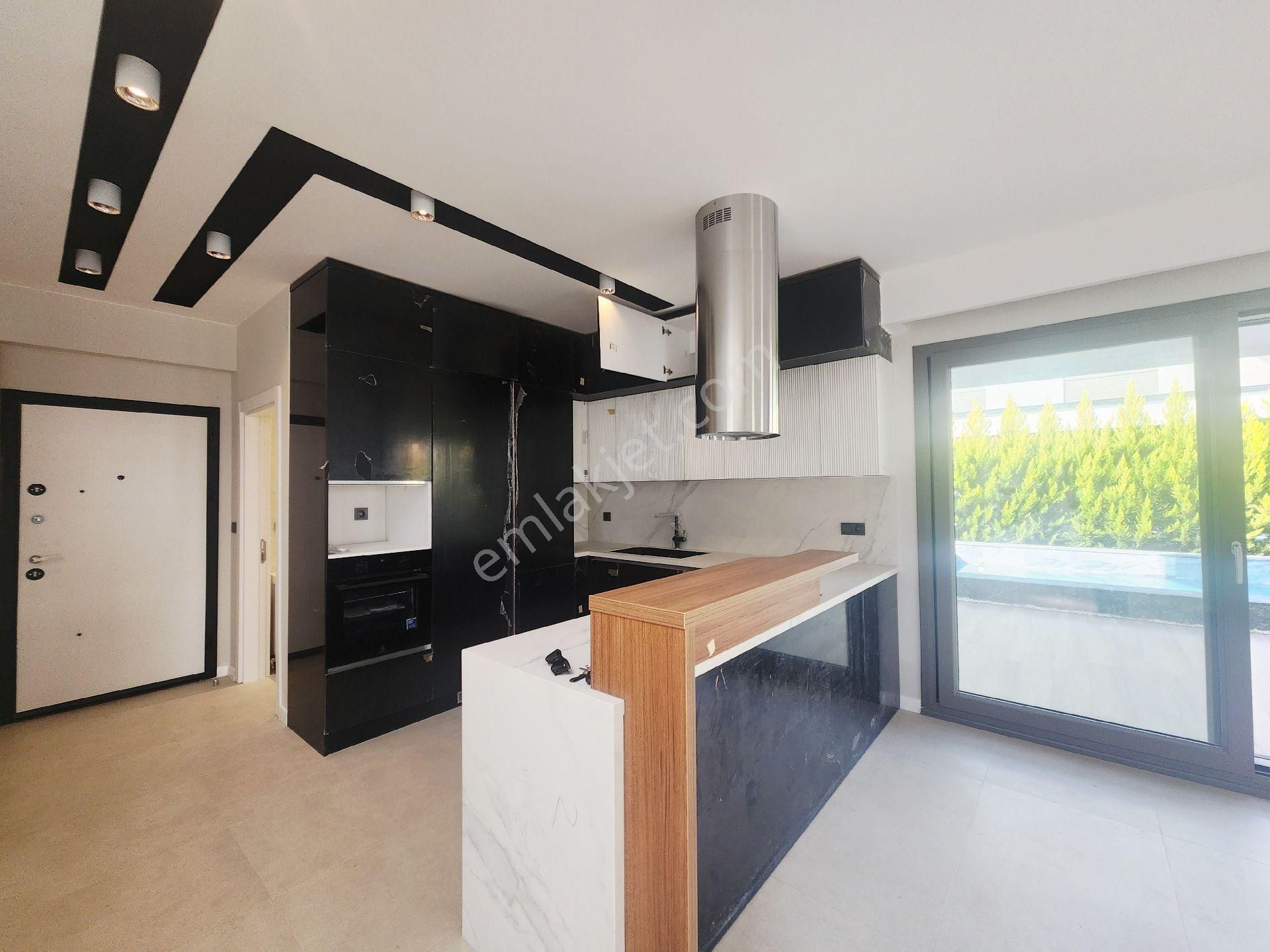 Güzelçamlı Plajına Cok Yakın Satılık Harıka Villa Köşe Konum - Görsel 16