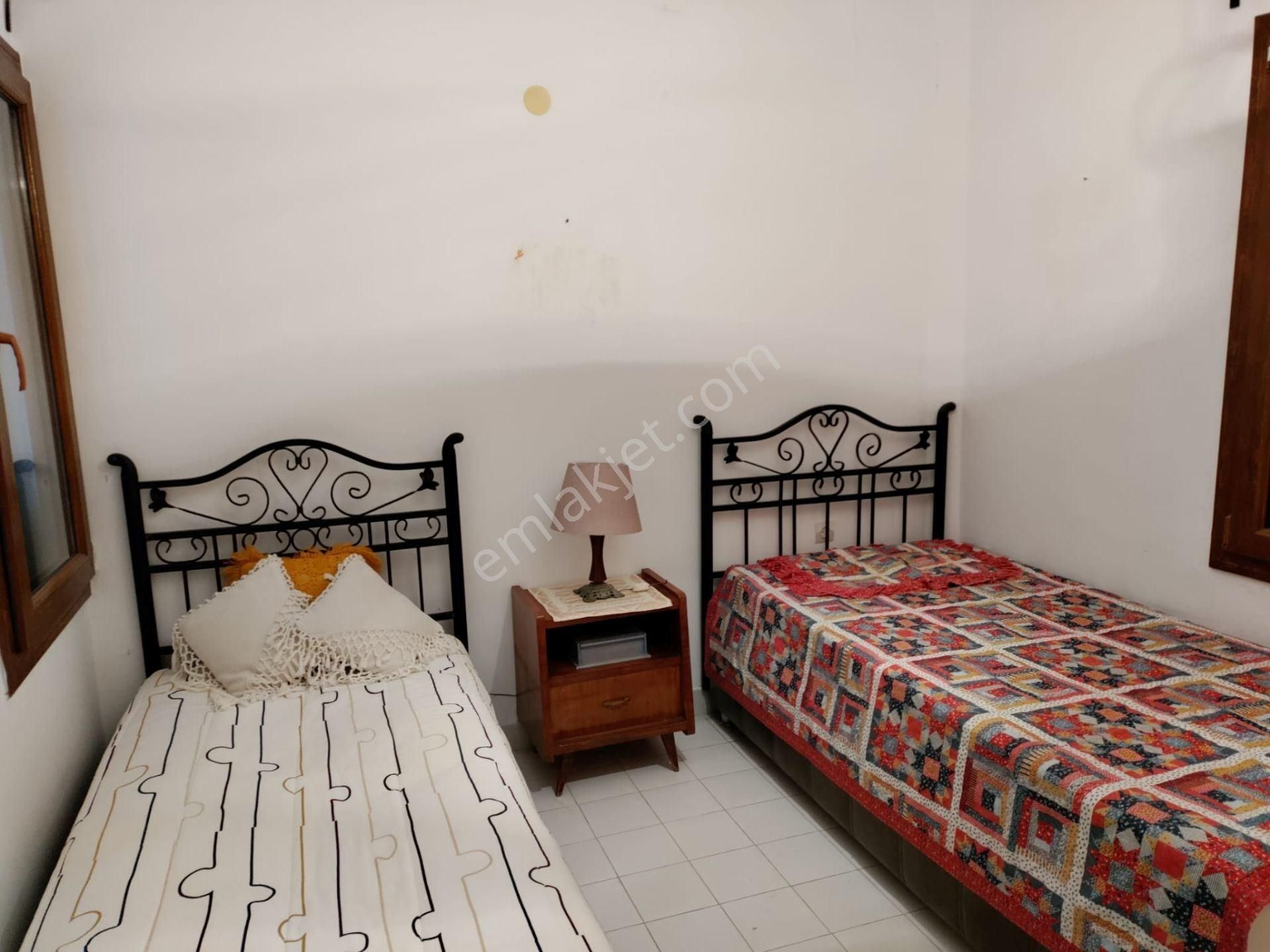 Kıyıkışlacıkta Site İçerisinde 3+1 Satılık Bahçeli Dubleks Villa - Görsel 18