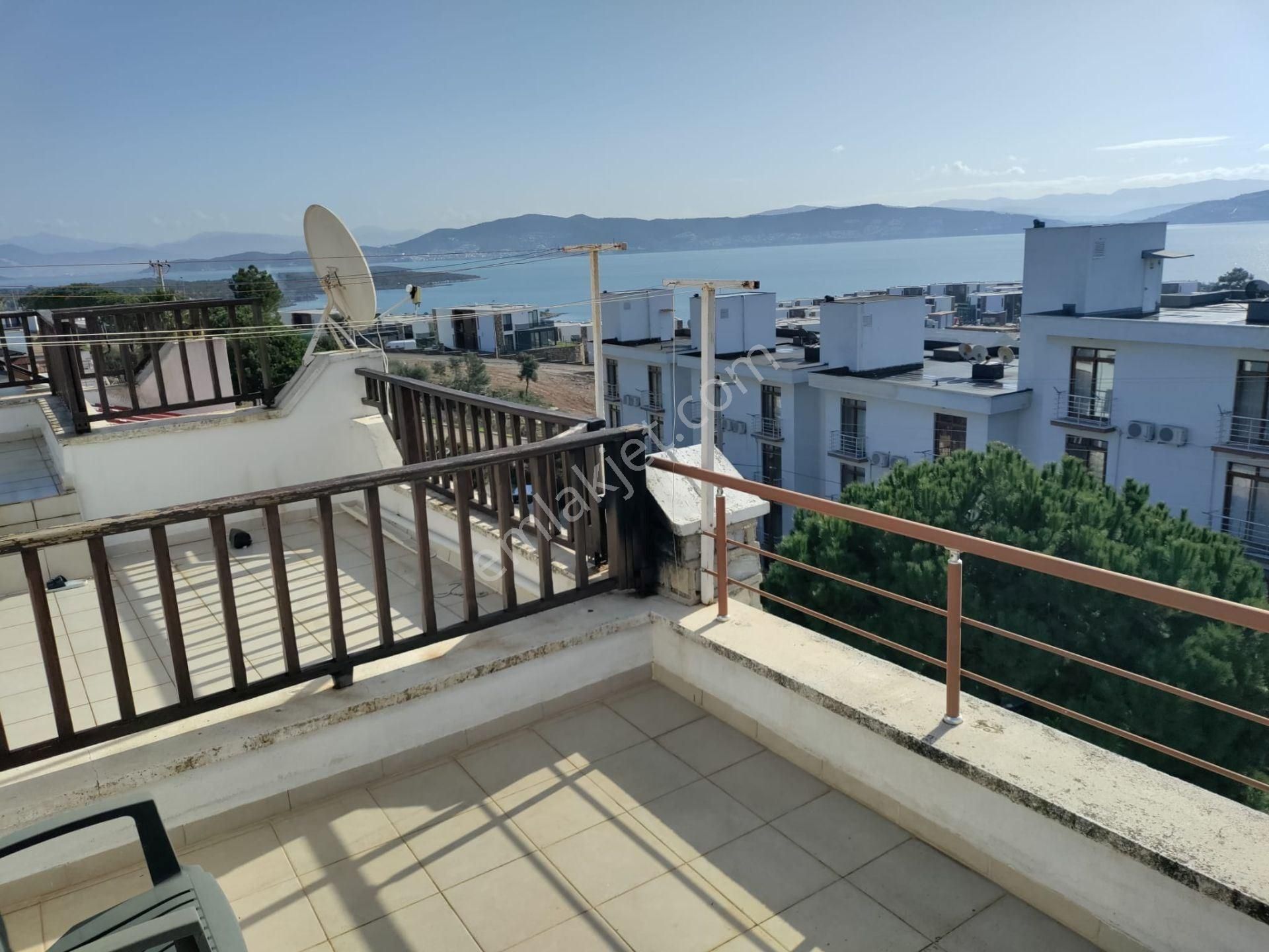 Kıyıkışlacıkta Site İçerisinde 3+1 Satılık Bahçeli Dubleks Villa - Görsel 23