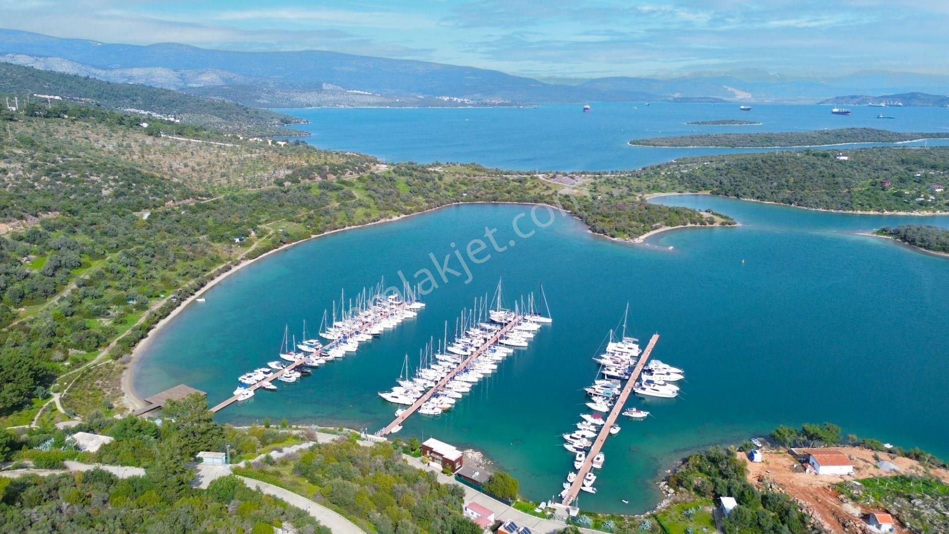 Kıyıkışlacıkta Site İçerisinde 3+1 Satılık Bahçeli Dubleks Villa - Görsel 26