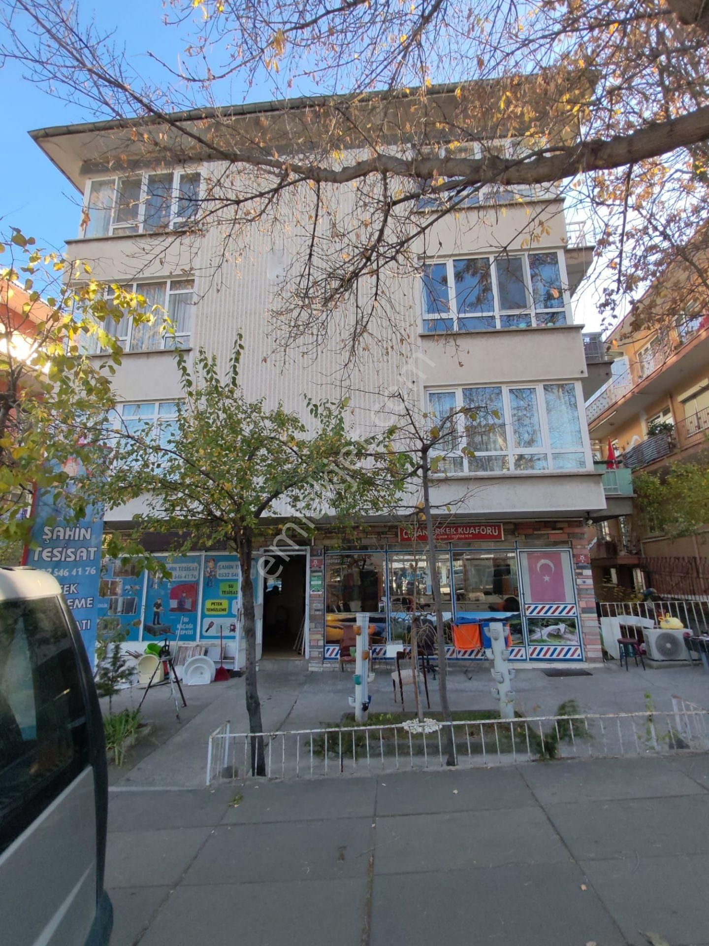 Yatırıma Uygun Kiracılı Merkezi Sahibinden Satılık Dükkan - Görsel 2