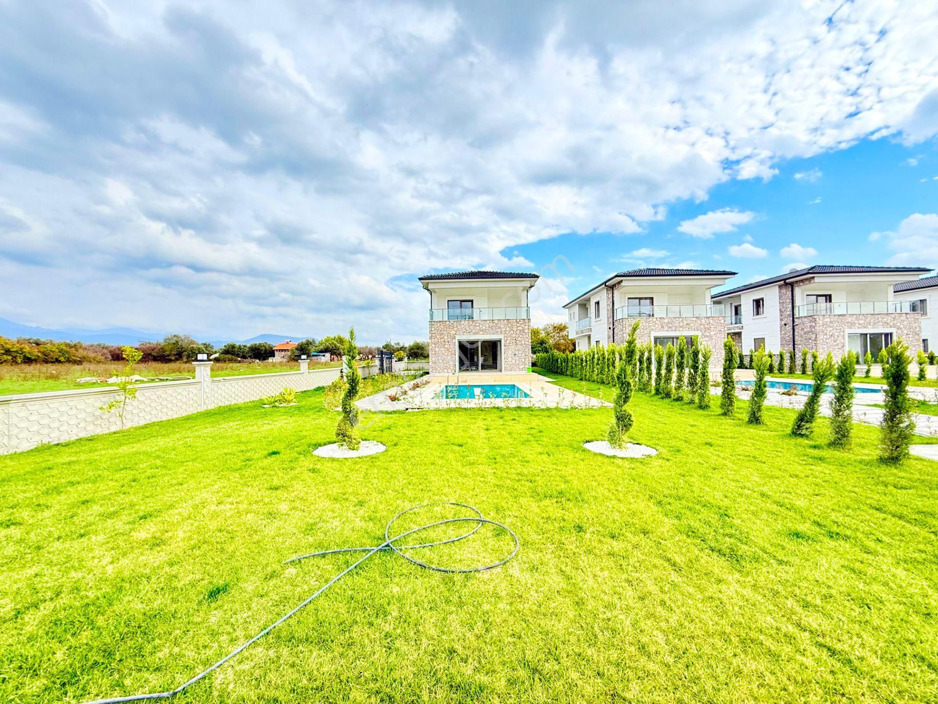 ▶ ▶ Akçay Körfez'den Doğa İle İç İçe Huzur Bulacağınız Sıfır 3+1 Satılık Villa - Görsel 6