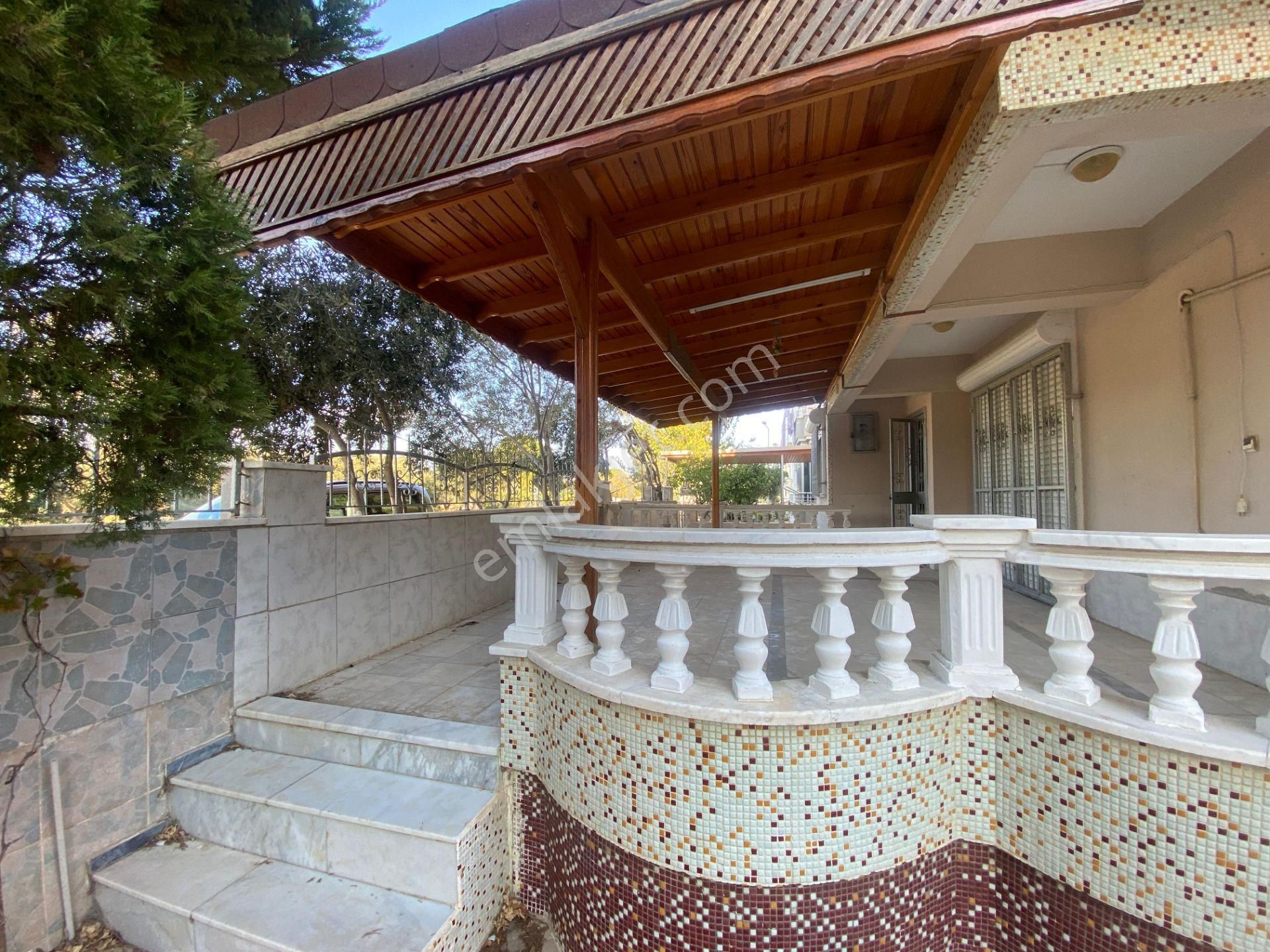 Didim Çamlık Mahallesi'nde Denize Yakın 4+1 Havuzlu Villa - Görsel 2