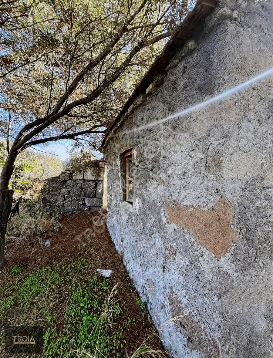 Babakale Aklimanda İmarlı Arsa Ve Avlulu Ev - Görsel 27
