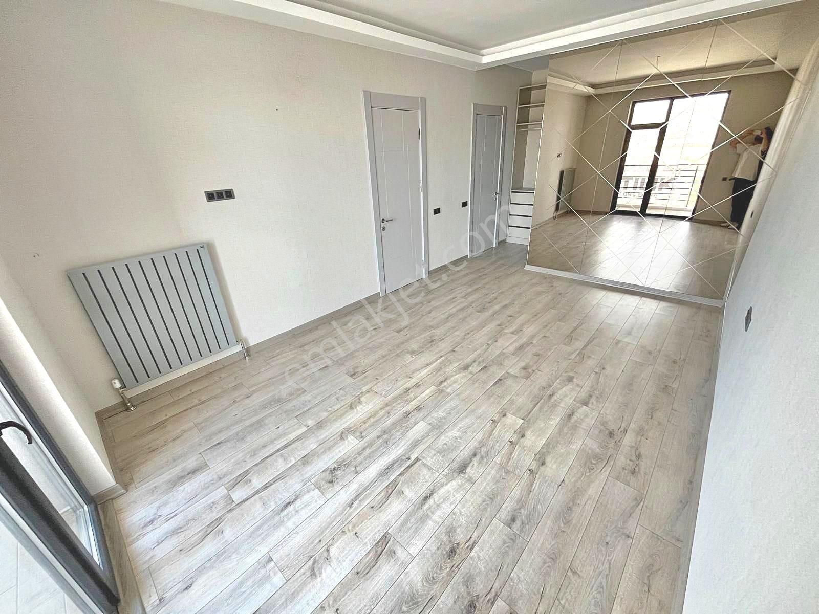 Ovacık'ta Site İçerisinde Ultra Lüks Yapılı 4.5+1 Daire! - Görsel 14