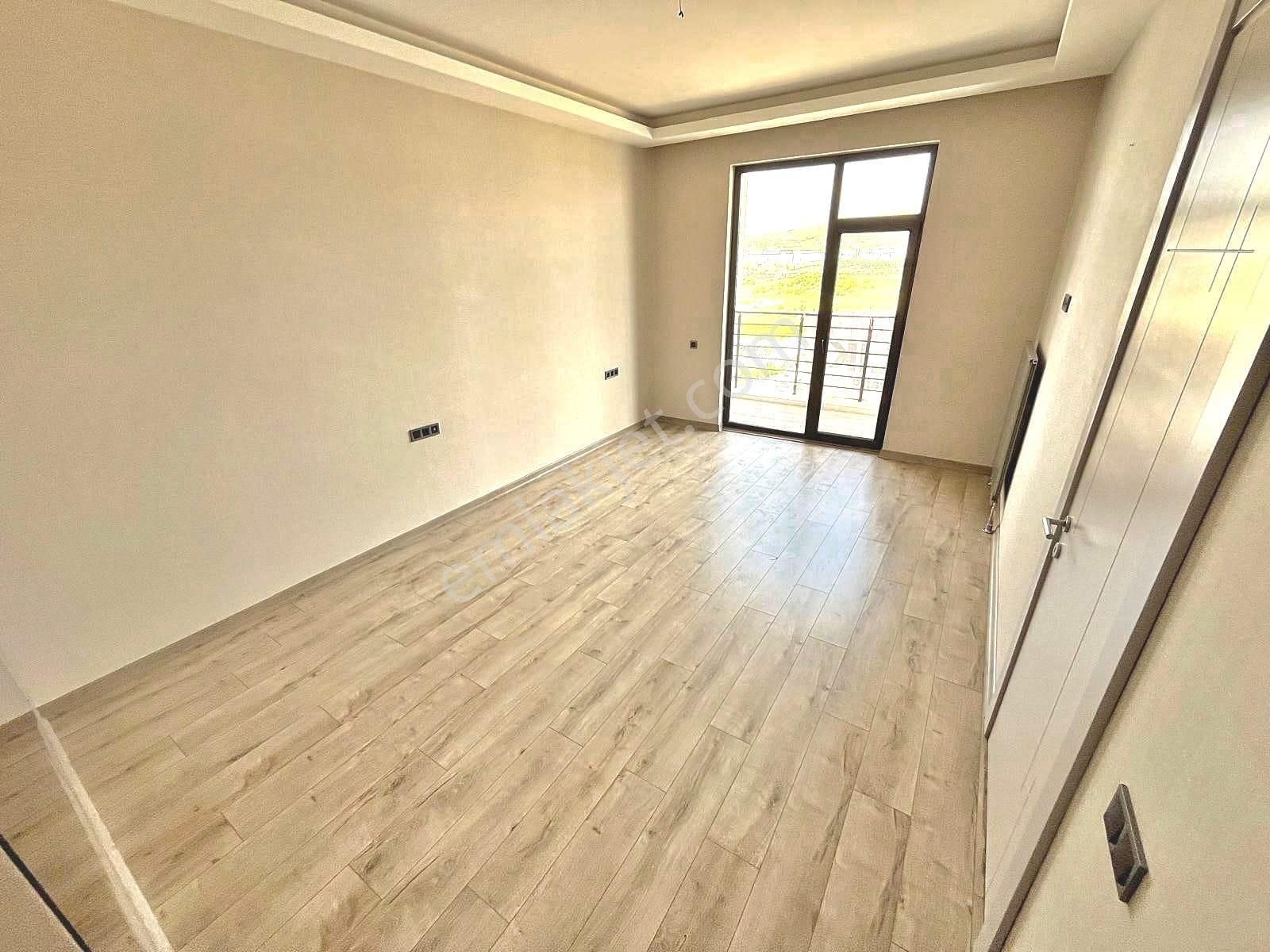 Ovacık'ta Site İçerisinde Ultra Lüks Yapılı 4.5+1 Daire! - Görsel 17