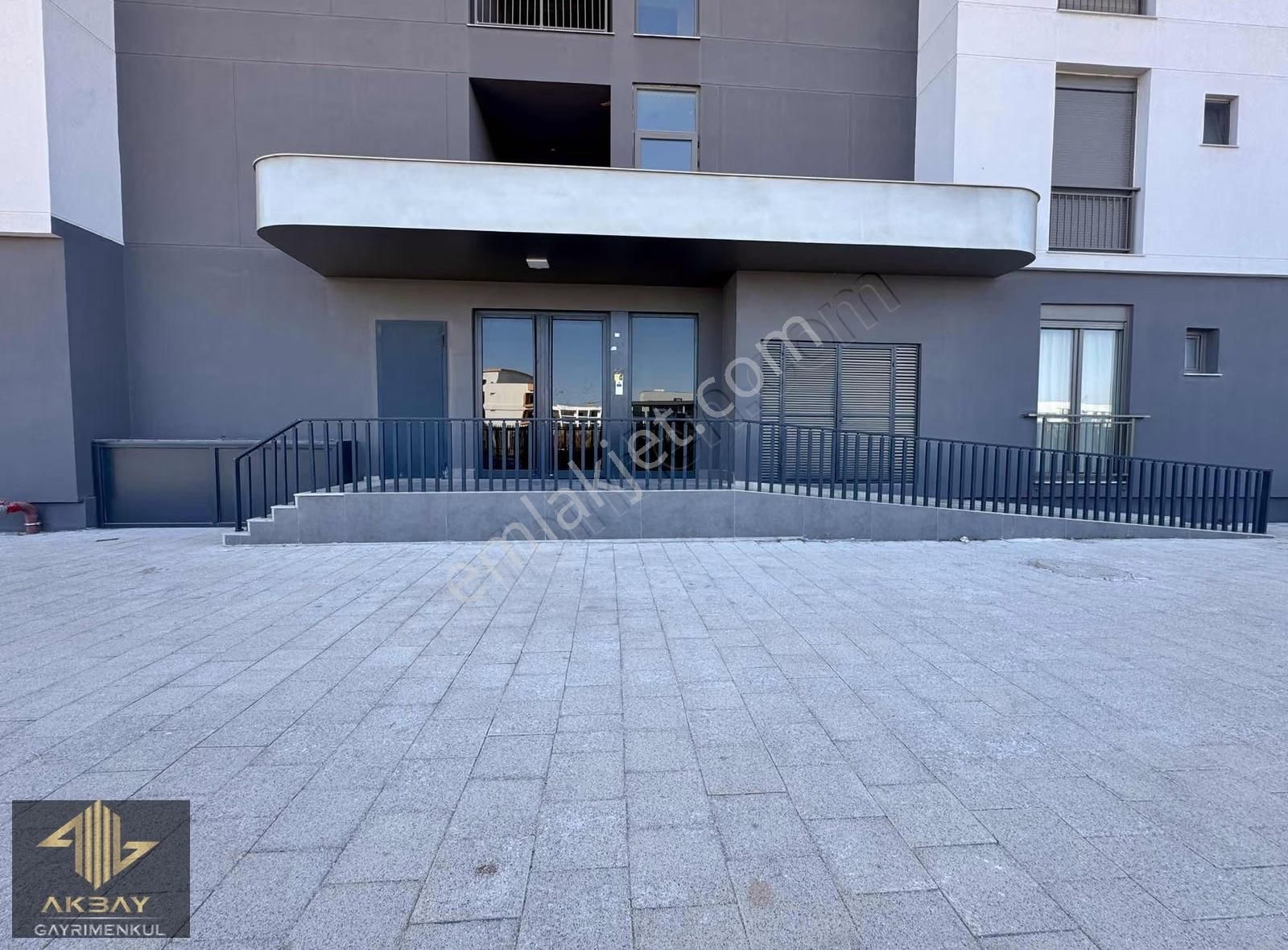 Altıntaş'ta Akıllı Ev Sistemi Ebv Banyolu Havuzlu Geniş Lüks 2+1 - Görsel 18