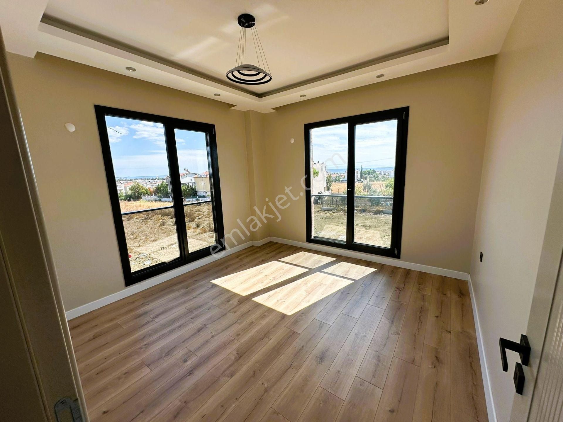 Yeniçiftlik'de Ultra Lüks Havuzlu Yerden Isıtmalı İskanlı 4+1 Villa - Görsel 6