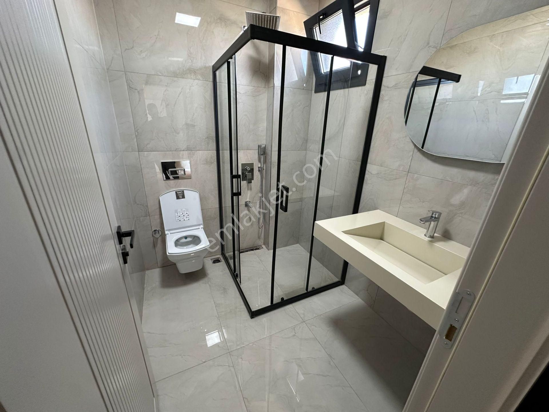 Yeniçiftlik'de Ultra Lüks Havuzlu Yerden Isıtmalı İskanlı 4+1 Villa - Görsel 22