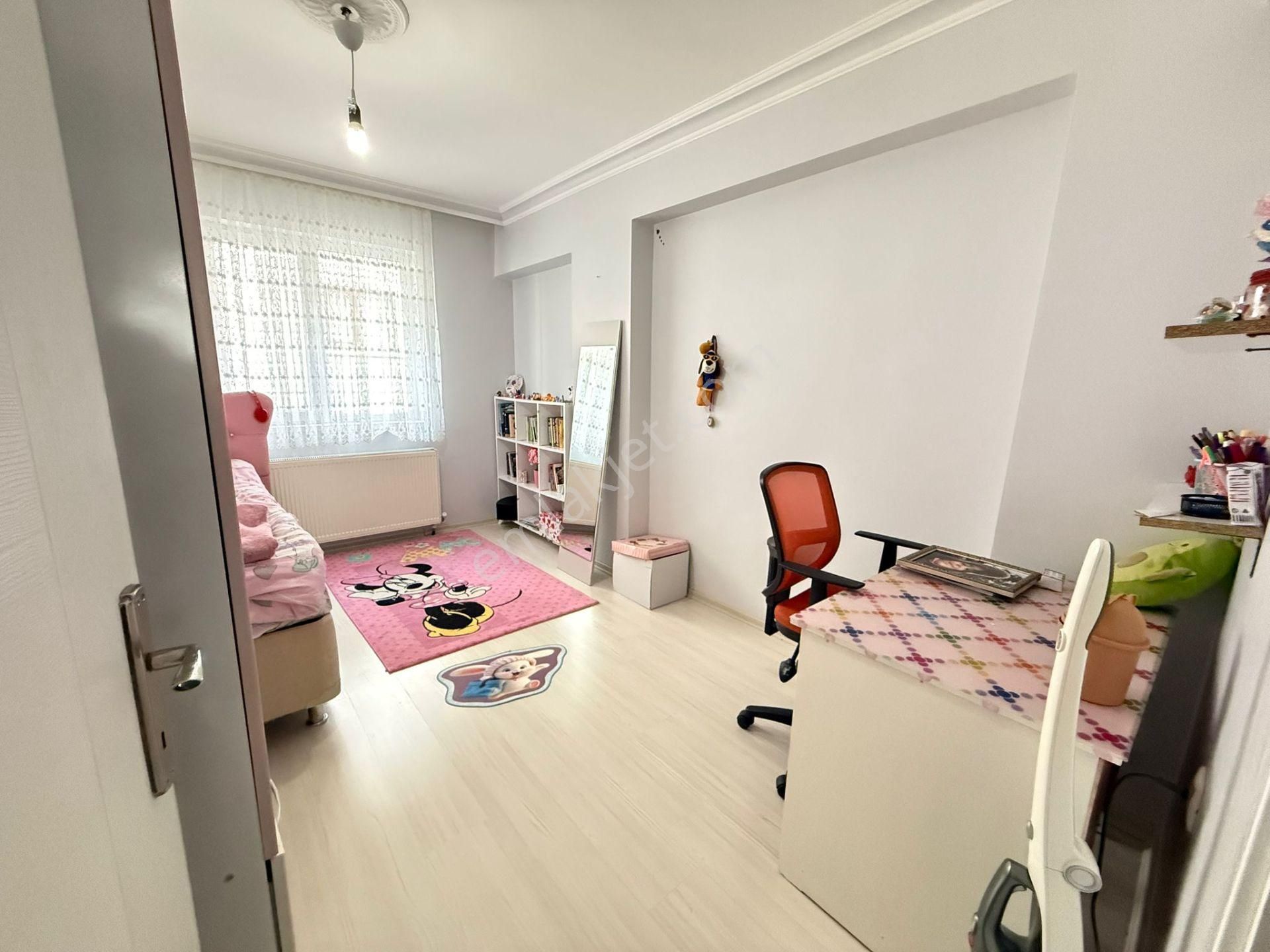 Karapürçek'te 135 M2 Ön Cephe Asansörlü Ebeveyn Banyolu 3+1 Satılık Daire !! - Görsel 22