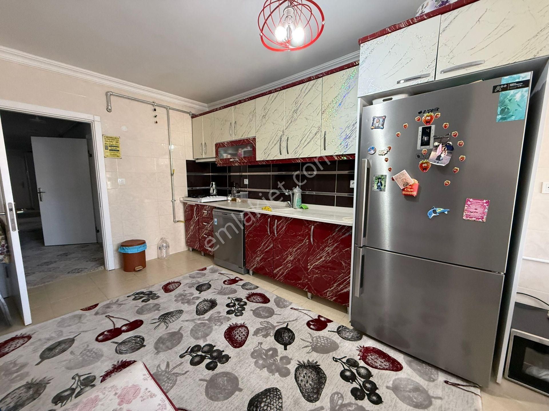 Karapürçek'te 135 M2 Ön Cephe Asansörlü Ebeveyn Banyolu 3+1 Satılık Daire !! - Görsel 8