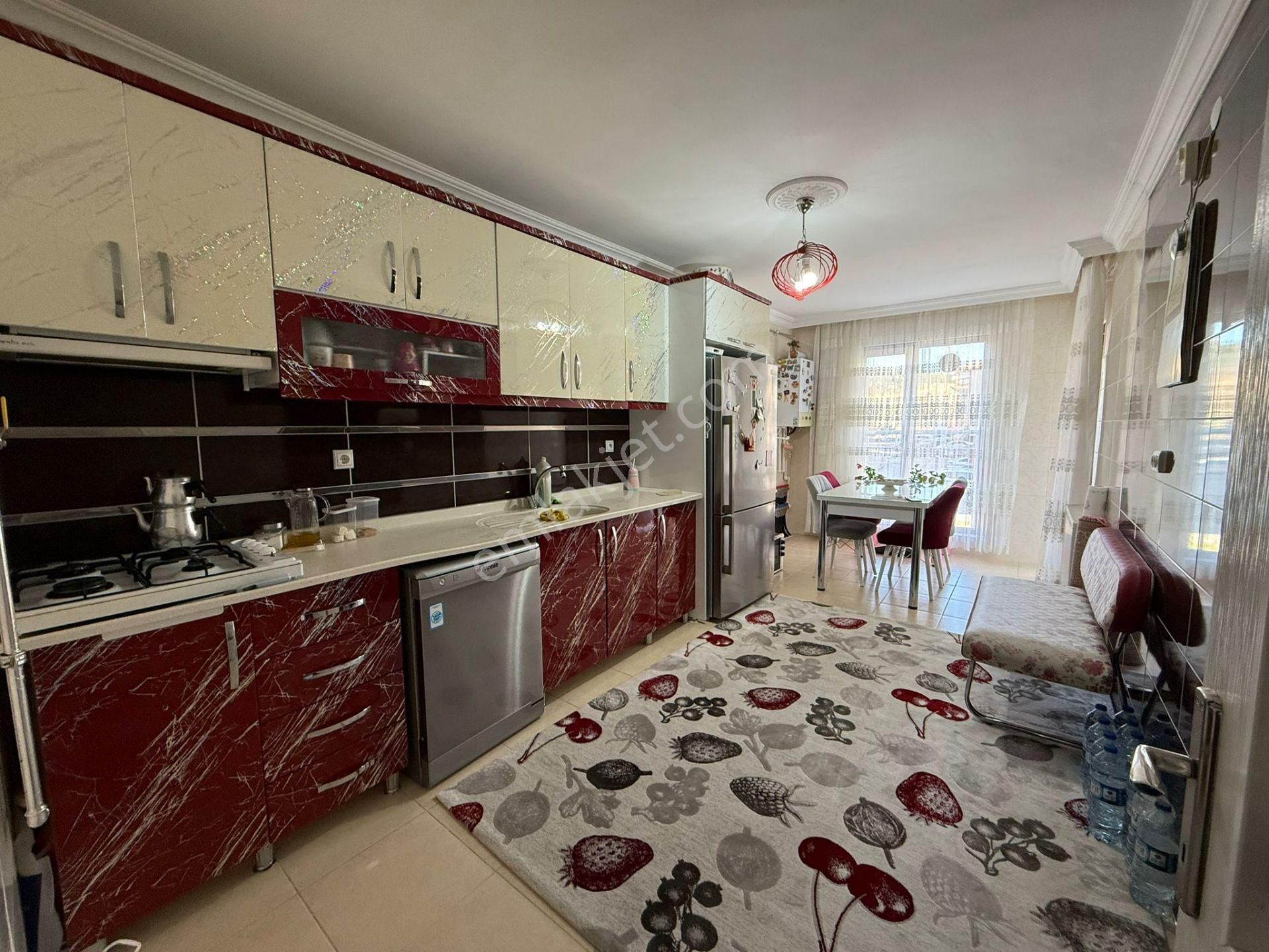 Karapürçek'te 135 M2 Ön Cephe Asansörlü Ebeveyn Banyolu 3+1 Satılık Daire !! - Görsel 10