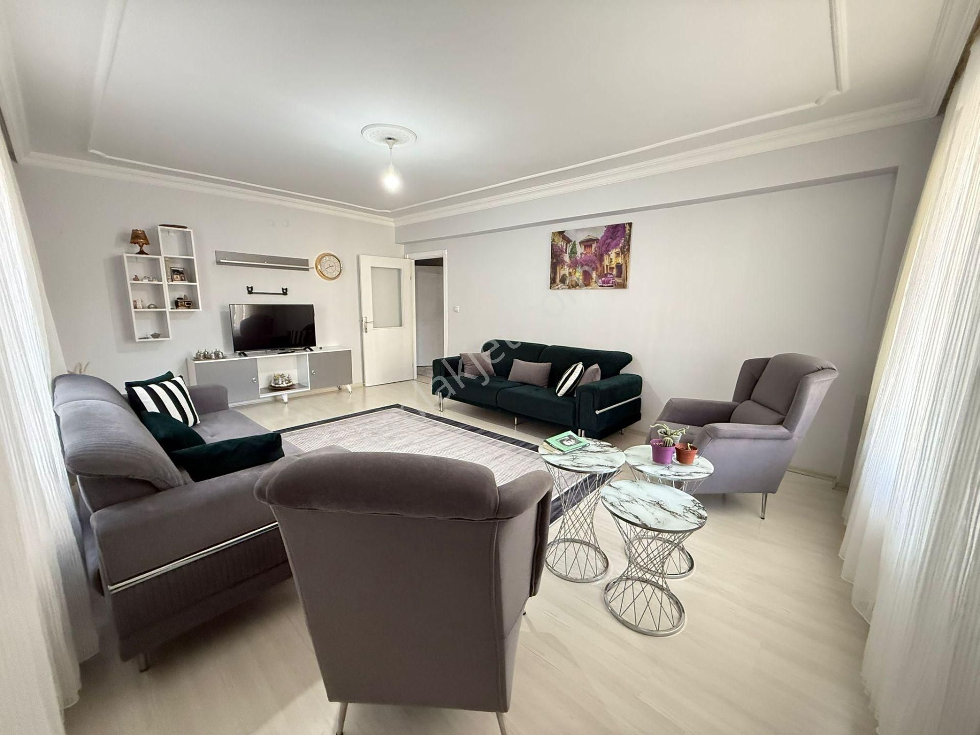 Karapürçek'te 135 M2 Ön Cephe Asansörlü Ebeveyn Banyolu 3+1 Satılık Daire !! - Görsel 5