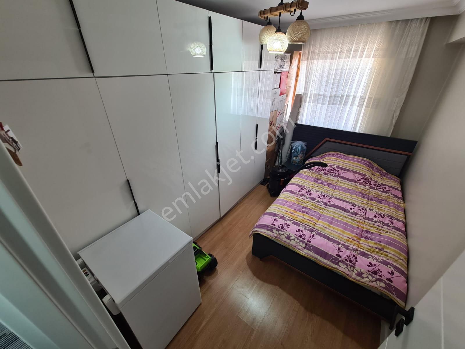 Sancaktepe Göbekte Full Yapılı Geniş Mutfak Ön Cephe Ferah 3+1 - Görsel 29