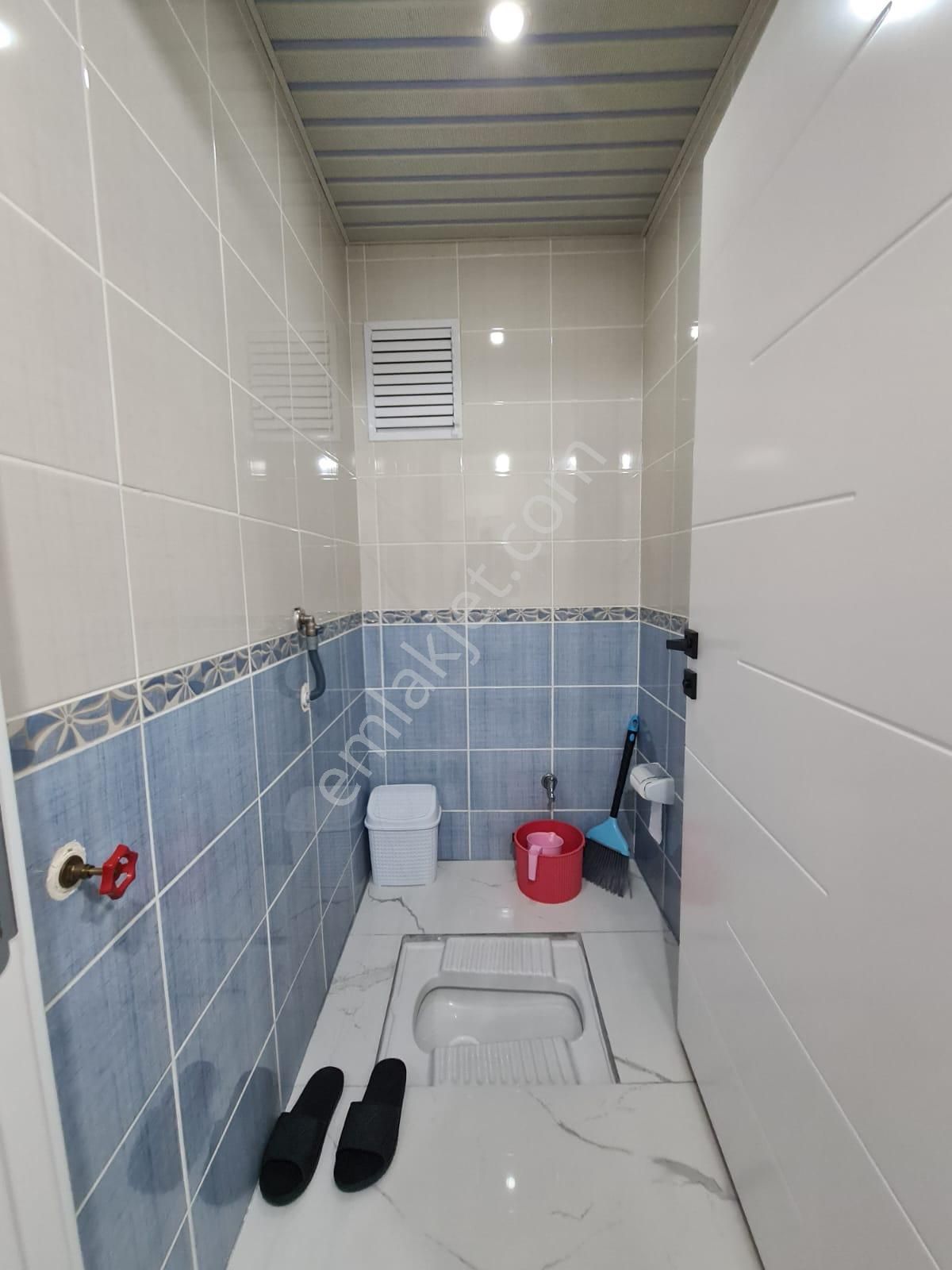 Sancaktepe Göbekte Full Yapılı Geniş Mutfak Ön Cephe Ferah 3+1 - Görsel 25