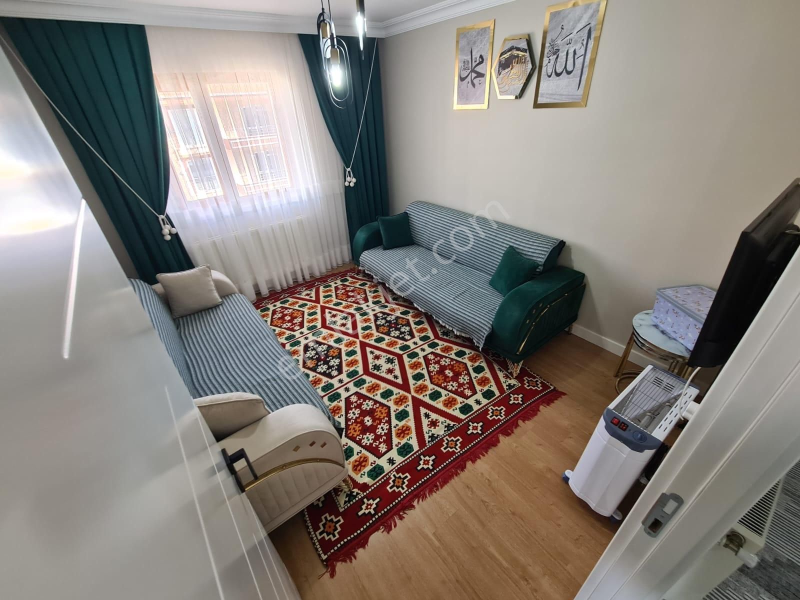 Sancaktepe Göbekte Full Yapılı Geniş Mutfak Ön Cephe Ferah 3+1 - Görsel 17