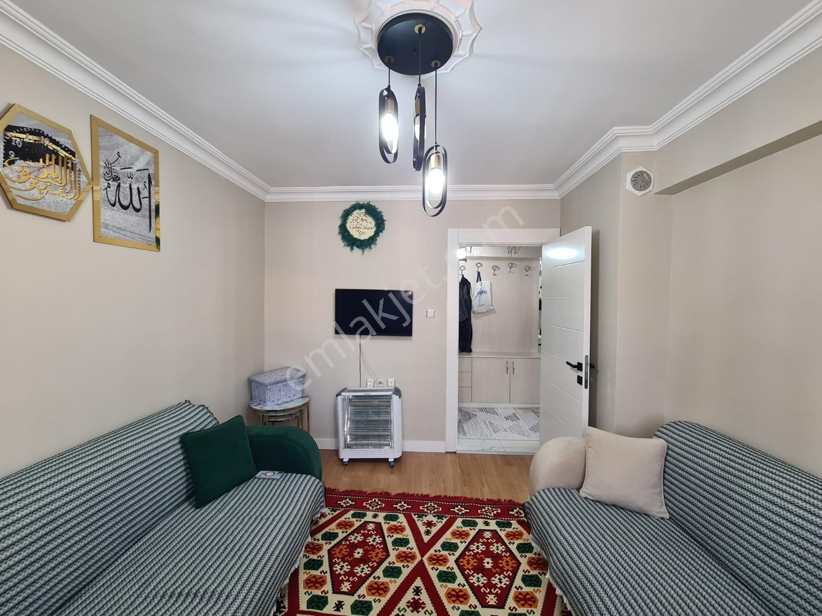 Sancaktepe Göbekte Full Yapılı Geniş Mutfak Ön Cephe Ferah 3+1 - Görsel 19