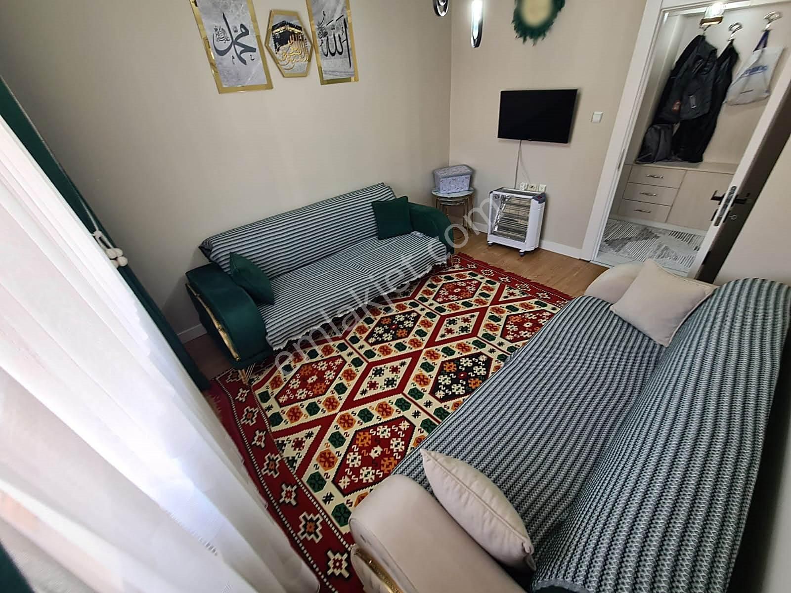 Sancaktepe Göbekte Full Yapılı Geniş Mutfak Ön Cephe Ferah 3+1 - Görsel 21