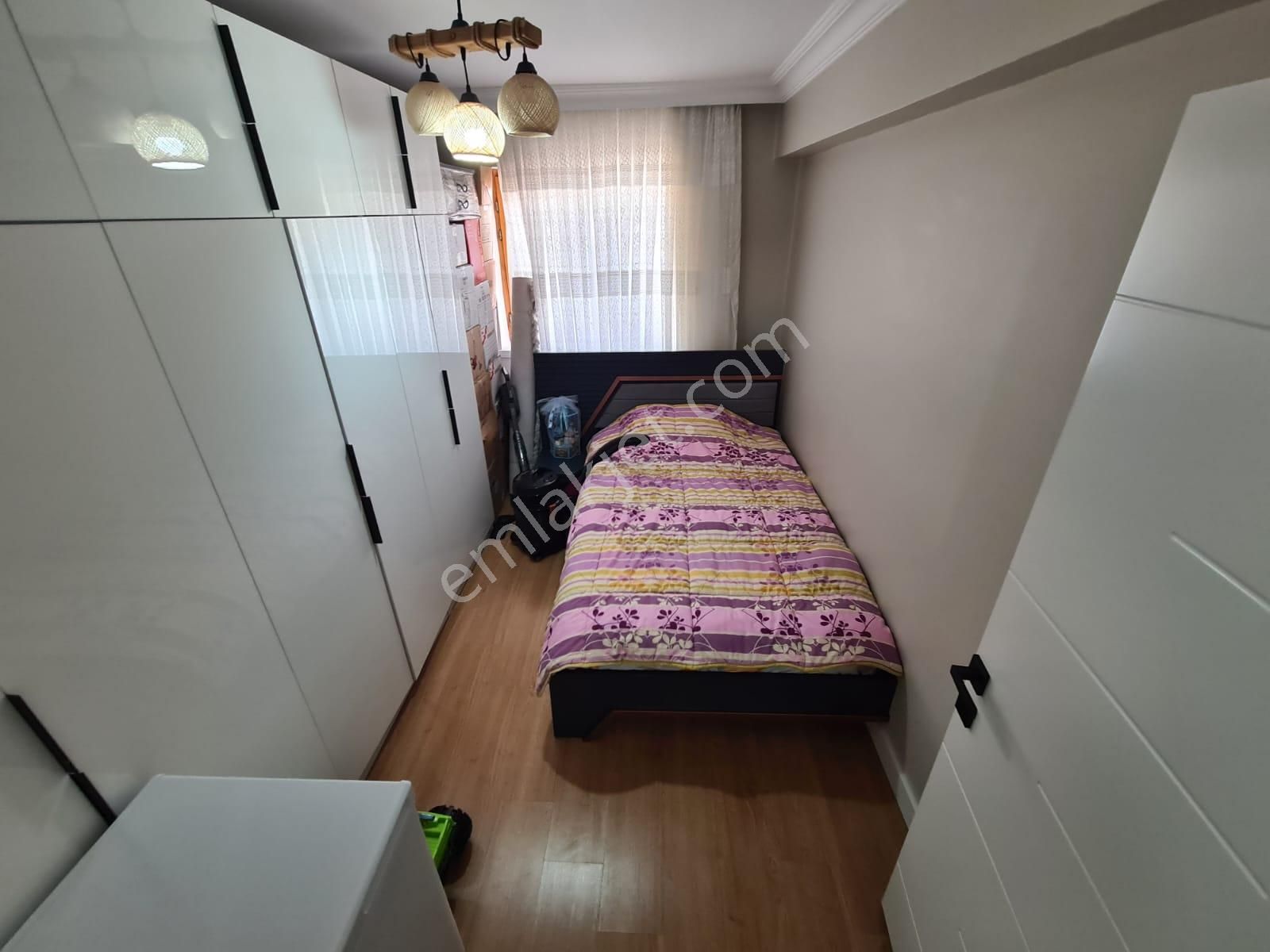 Sancaktepe Göbekte Full Yapılı Geniş Mutfak Ön Cephe Ferah 3+1 - Görsel 31