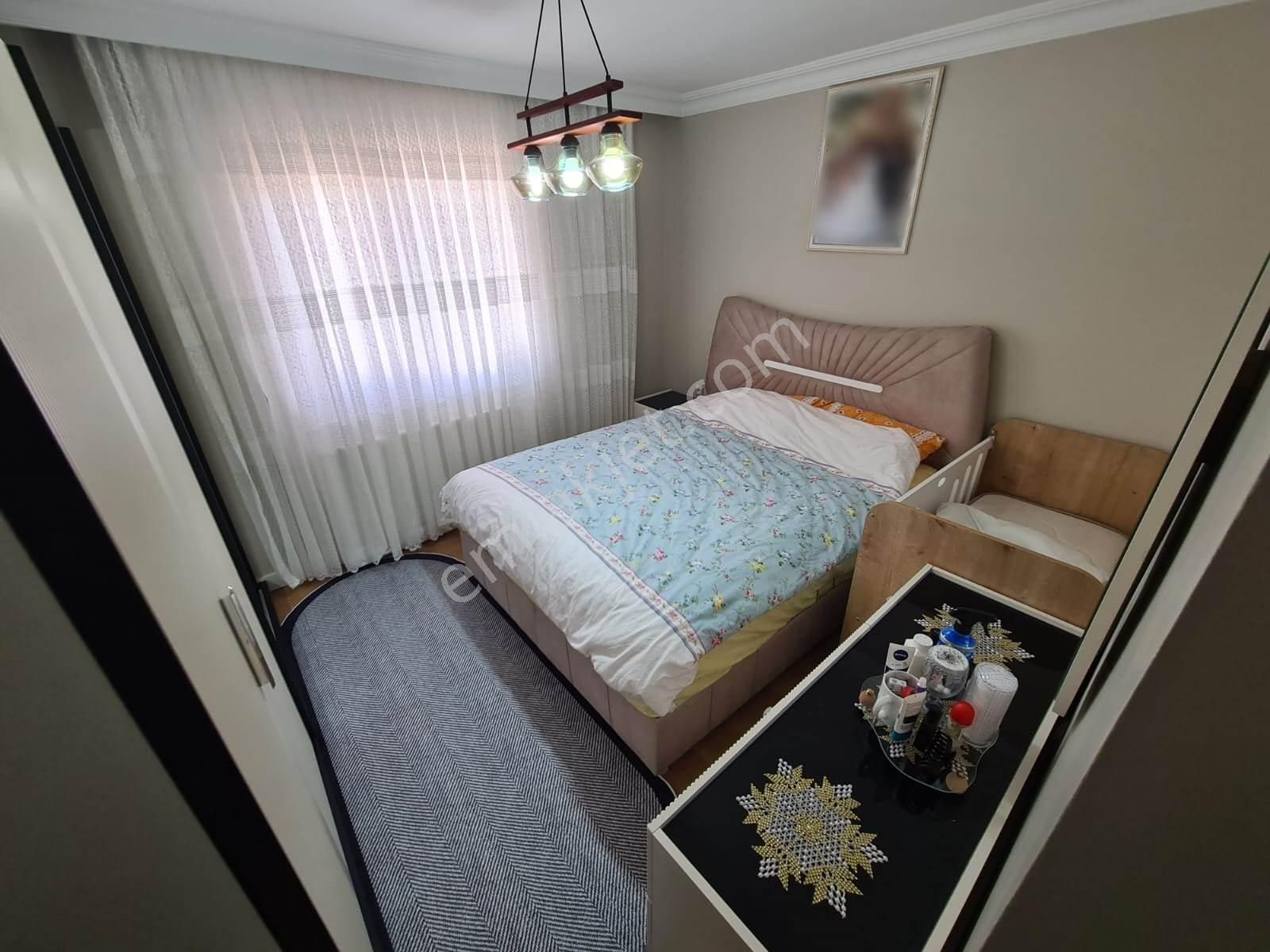 Sancaktepe Göbekte Full Yapılı Geniş Mutfak Ön Cephe Ferah 3+1 - Görsel 33