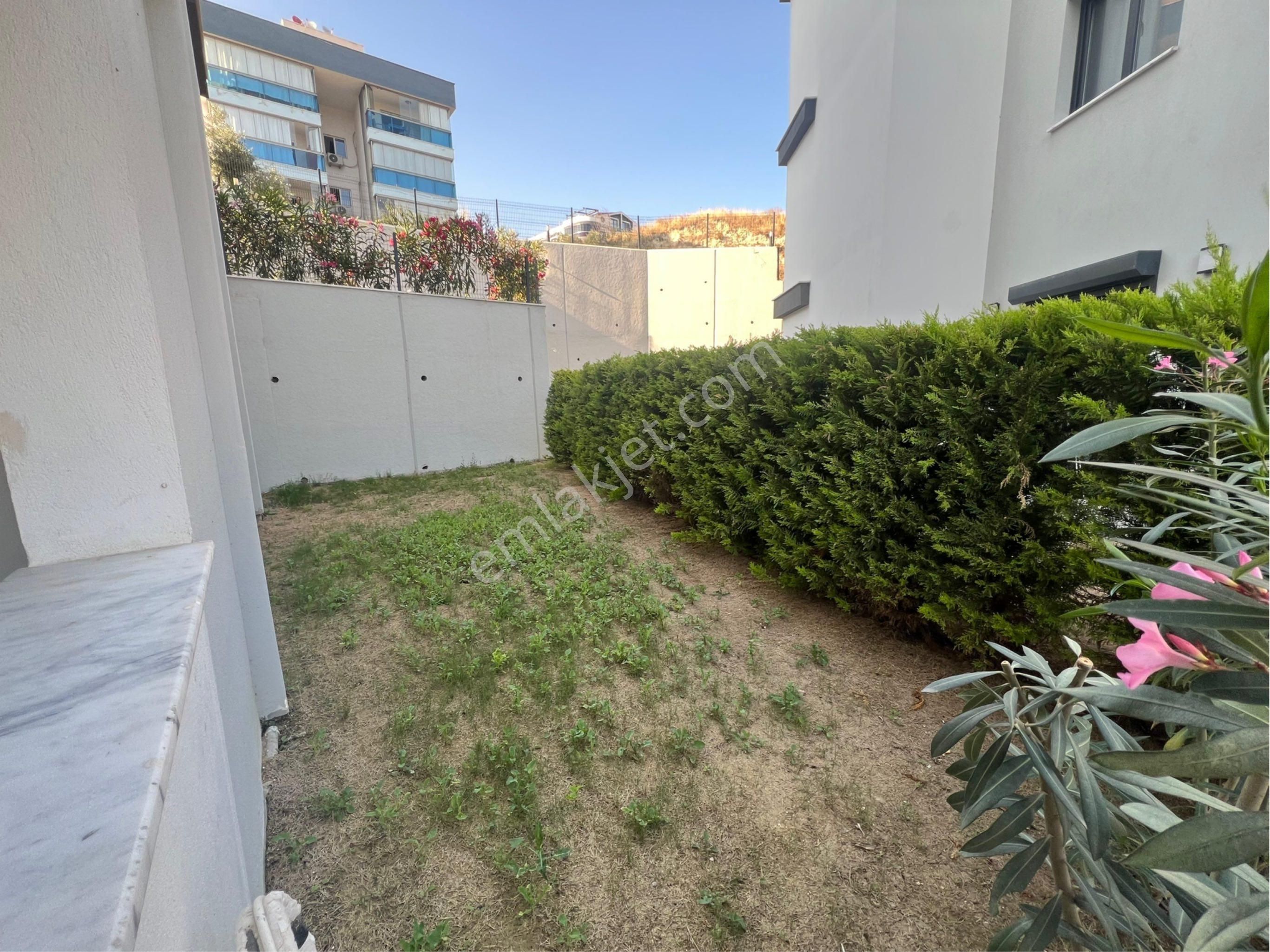 Kuşadası'nın Gelişen Bölgesinde 2+1 Sıfır Satılık Bahçe Katı Daire - Görsel 17