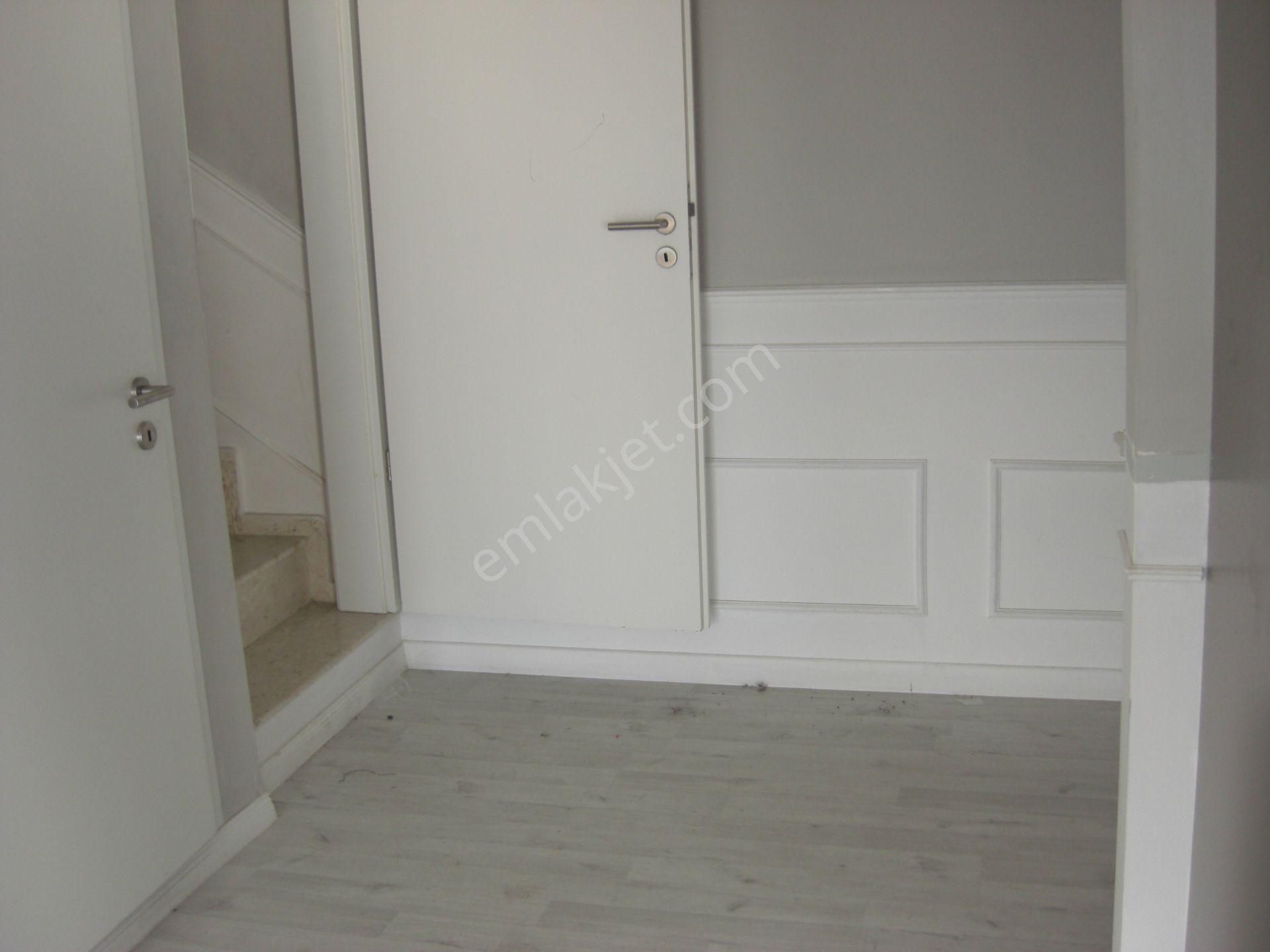 Egeturemlakta Seferihisar Hıdırlıktan Kiralık.3+1. Apartman Dublex - Görsel 13