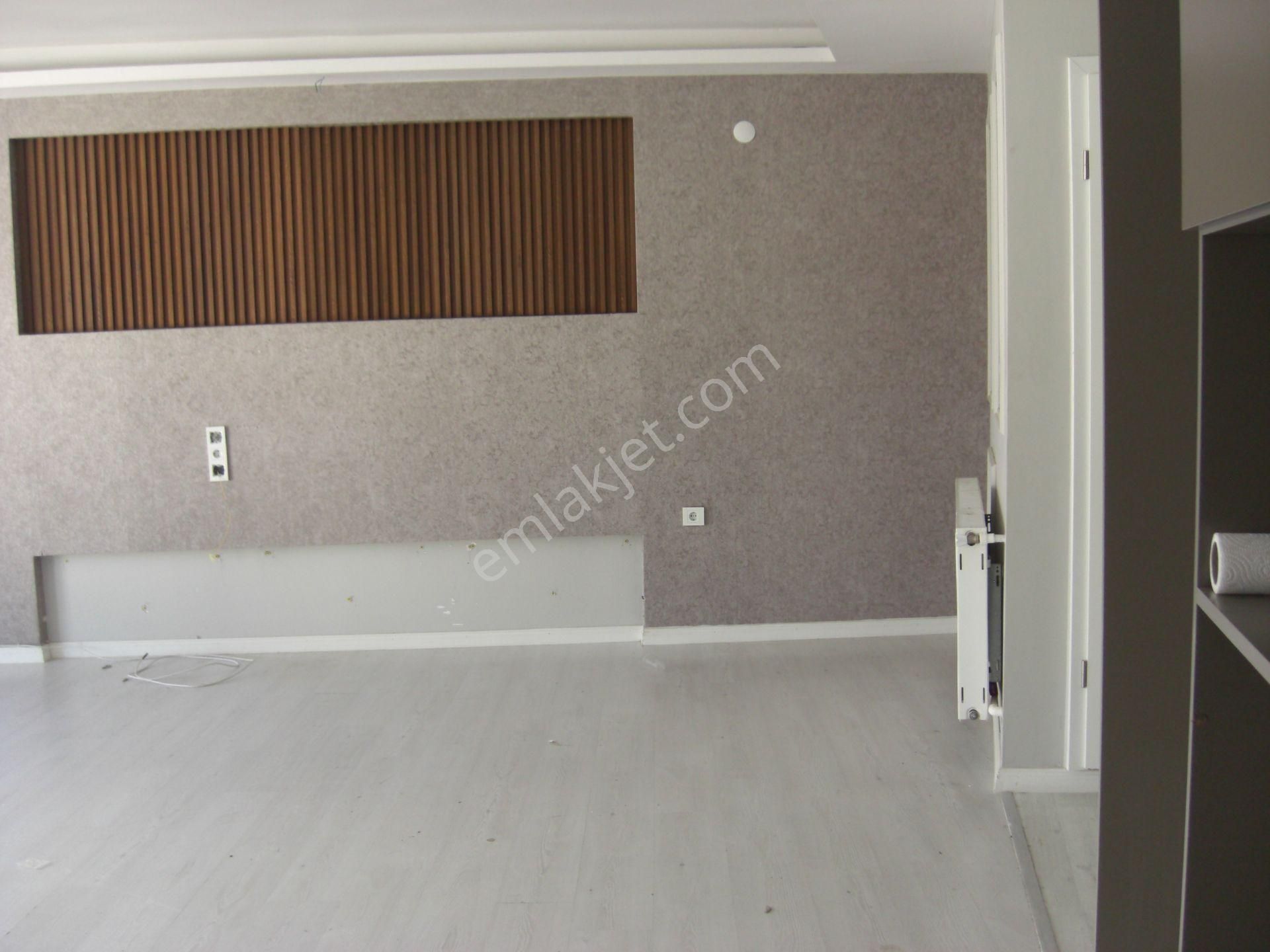 Egeturemlakta Seferihisar Hıdırlıktan Kiralık.3+1. Apartman Dublex - Görsel 25