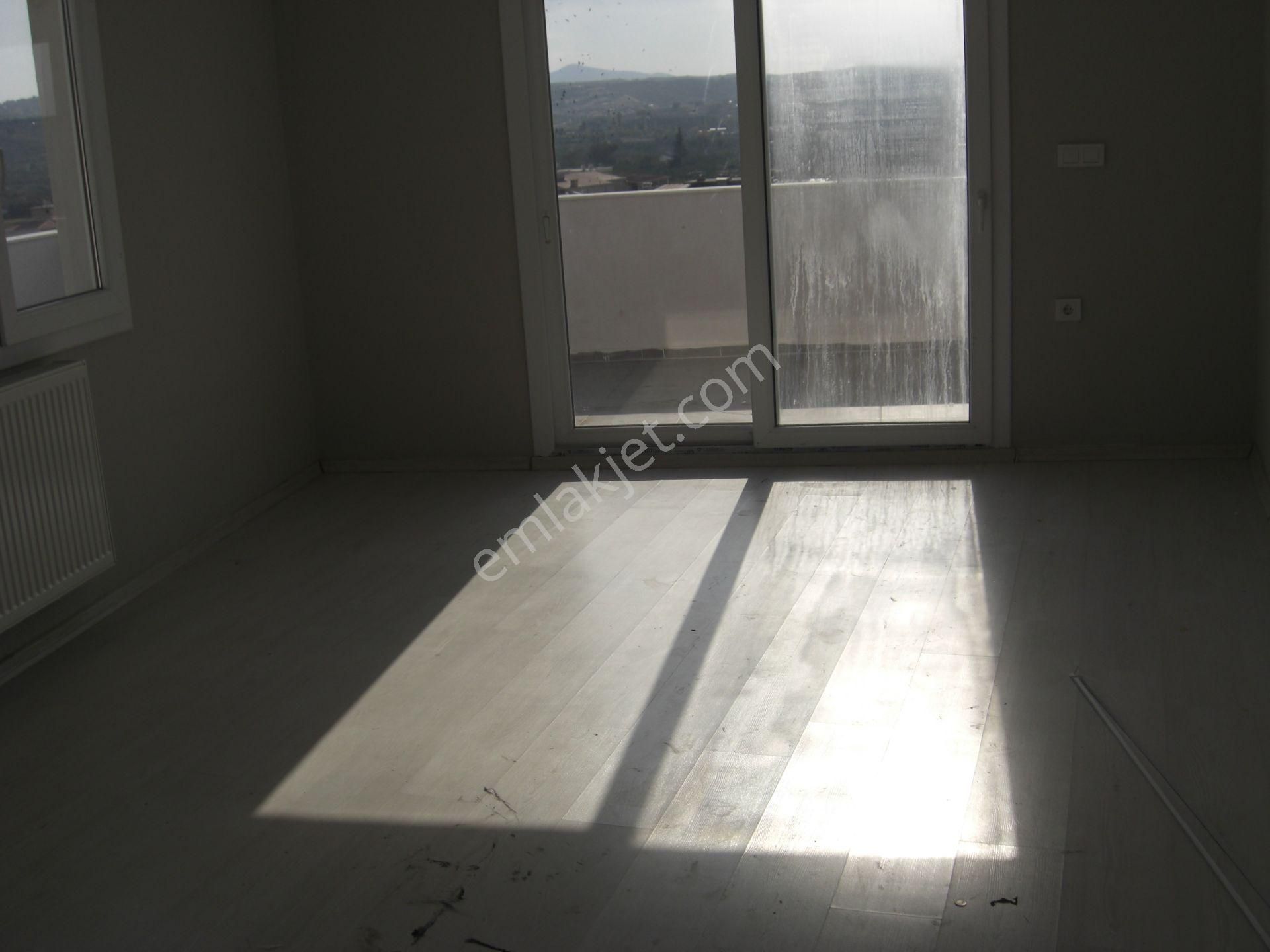 Egeturemlakta Seferihisar Hıdırlıktan Kiralık.3+1. Apartman Dublex - Görsel 15